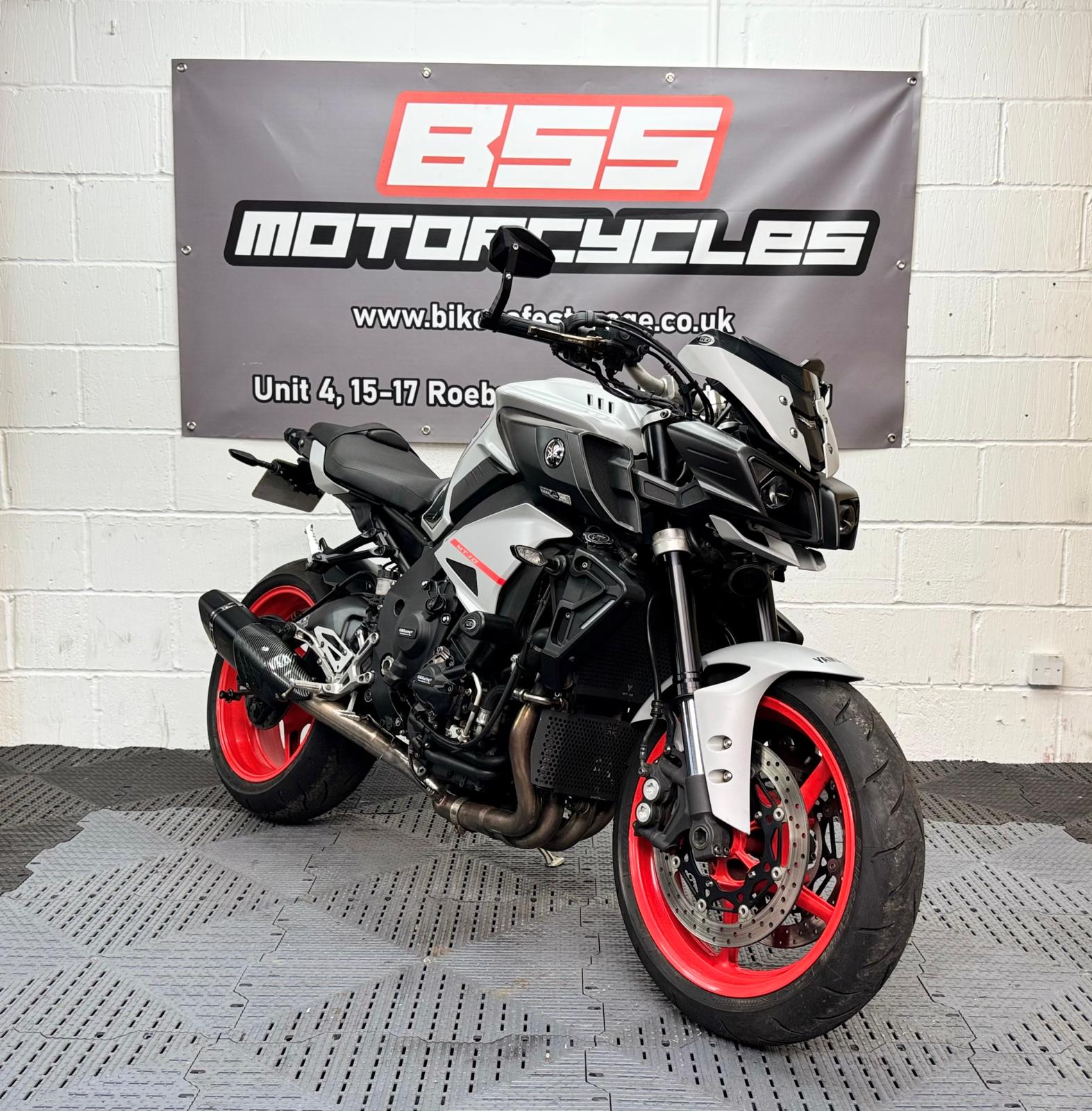 YAMAHA MT-10 - Image 13