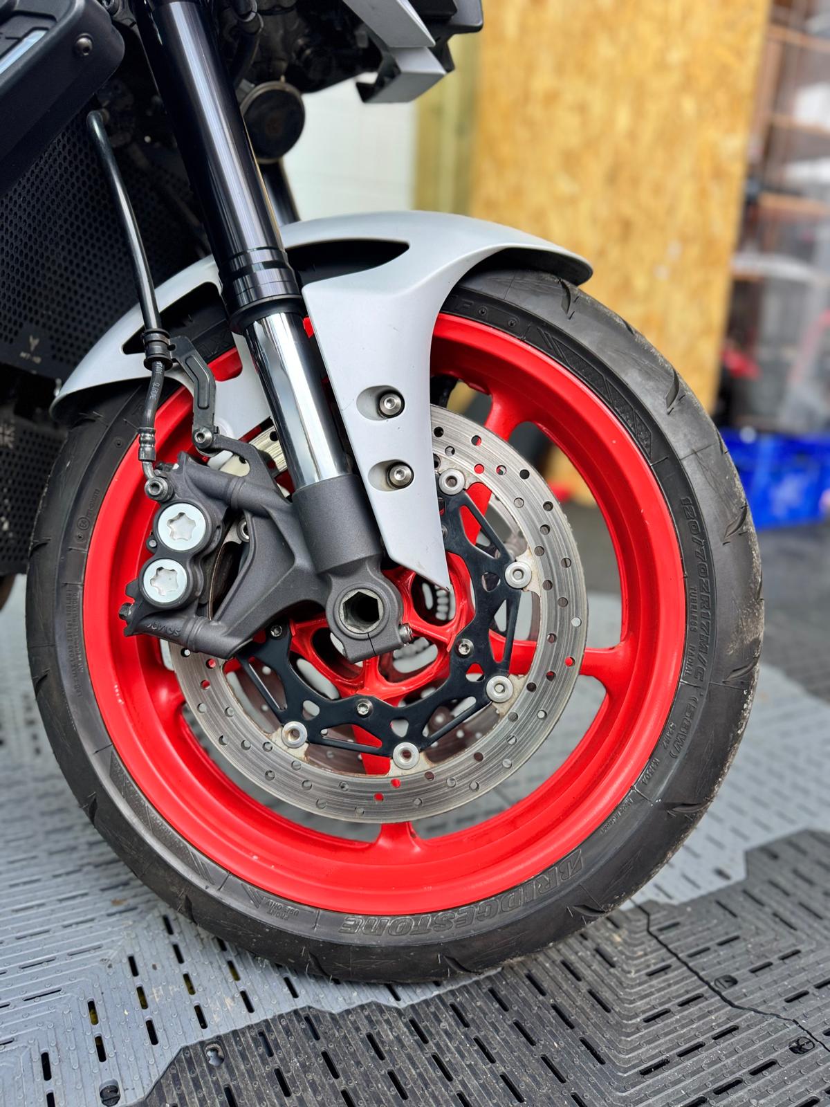 YAMAHA MT-10 - Image 9