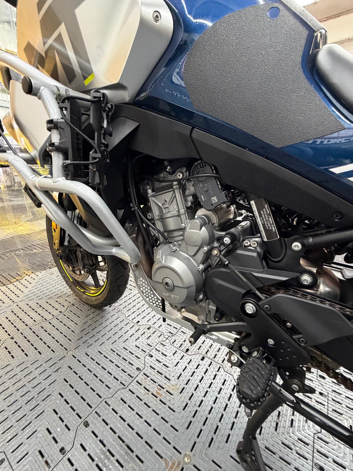 CFMOTO 800MT SPORT (MULTI-FUNCTION TOURING) - Image 12