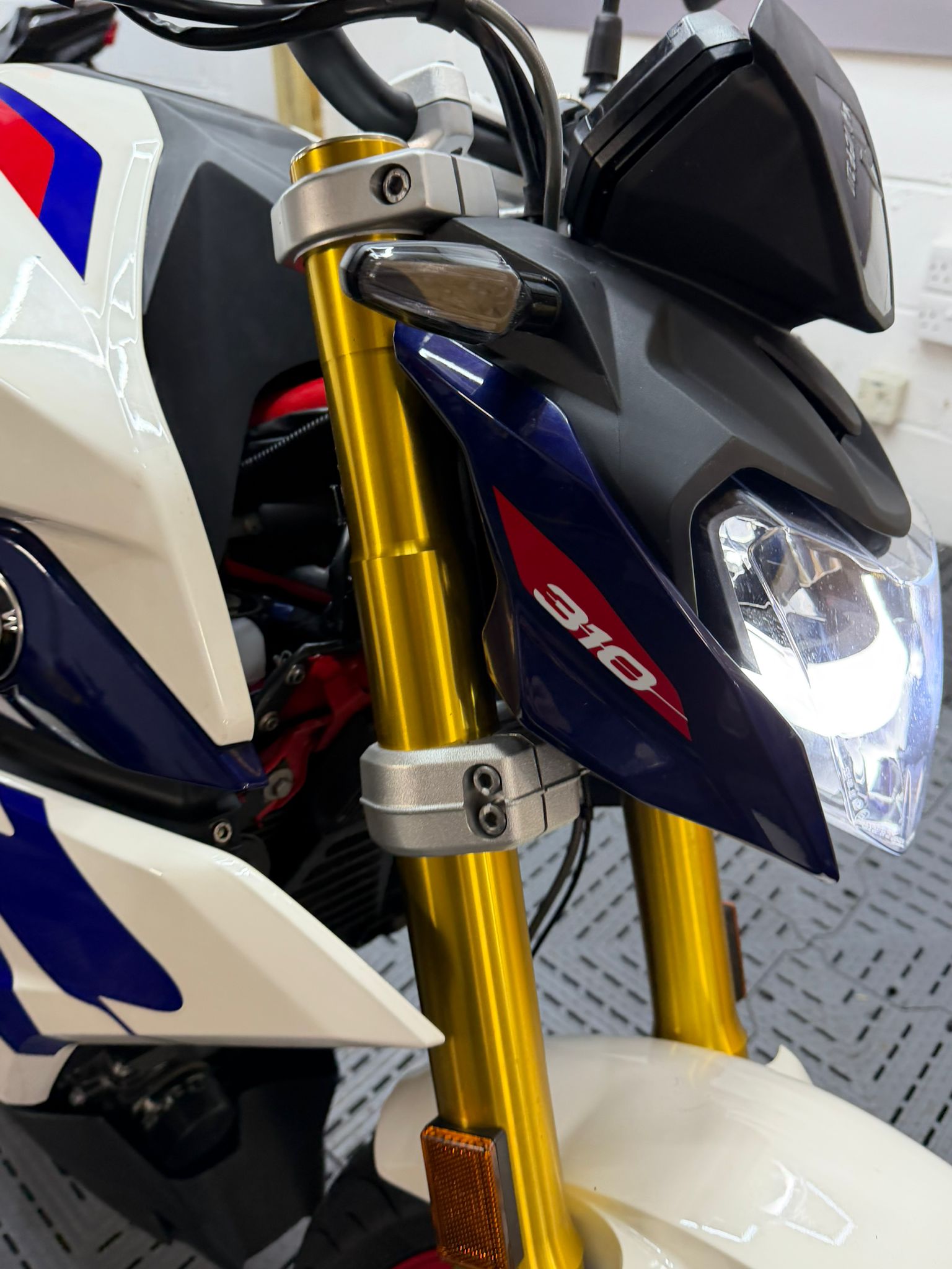BMW G310R - Image 14