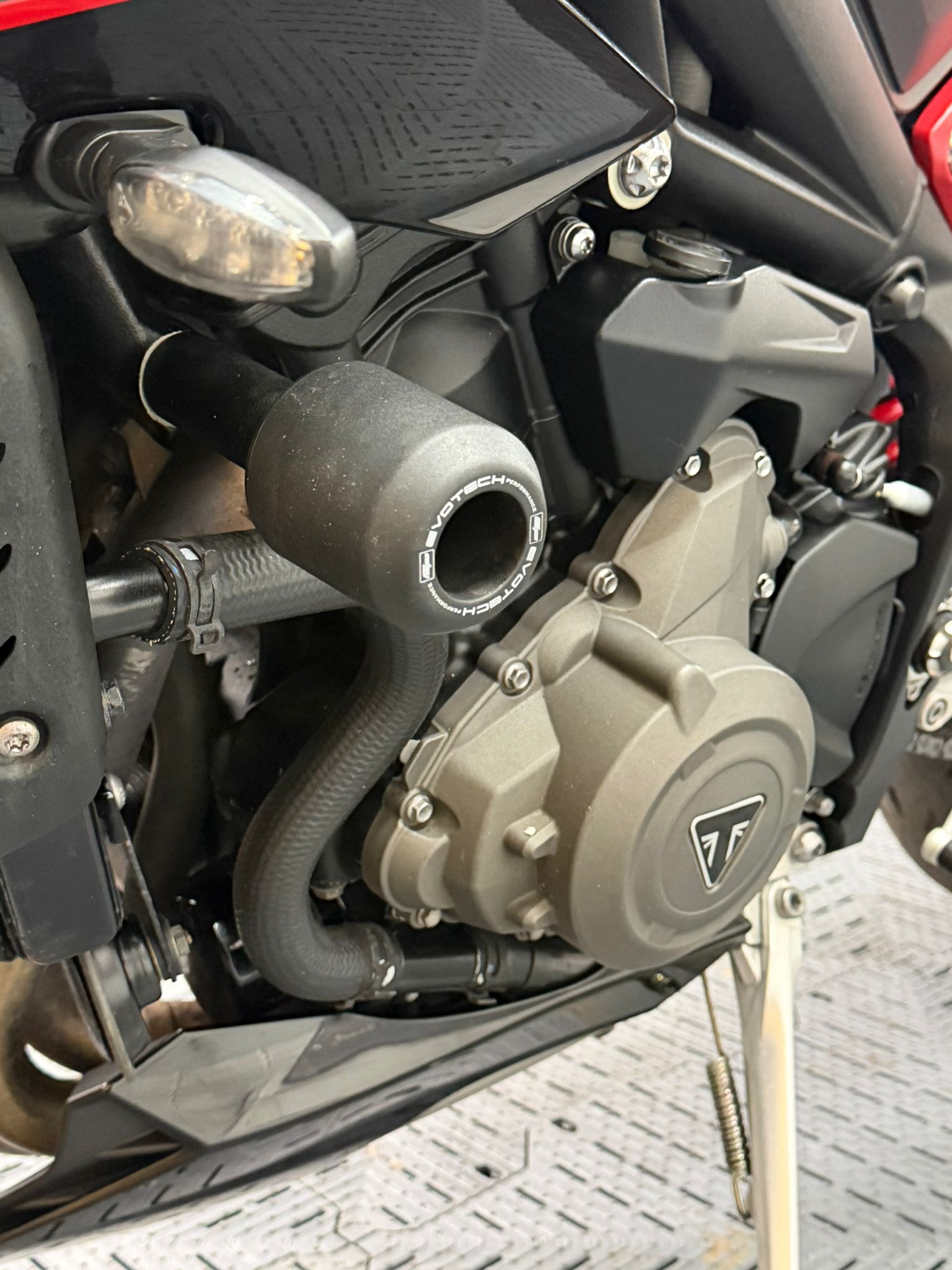 TRIUMPH STREET TRIPLE 765 R - Image 2