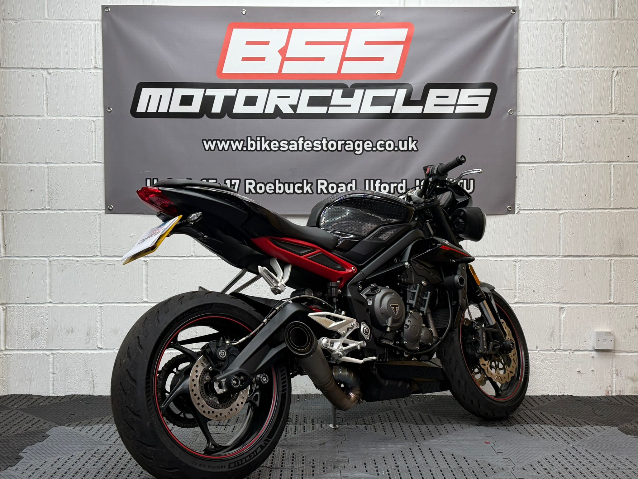 TRIUMPH STREET TRIPLE 765 R - Image 13