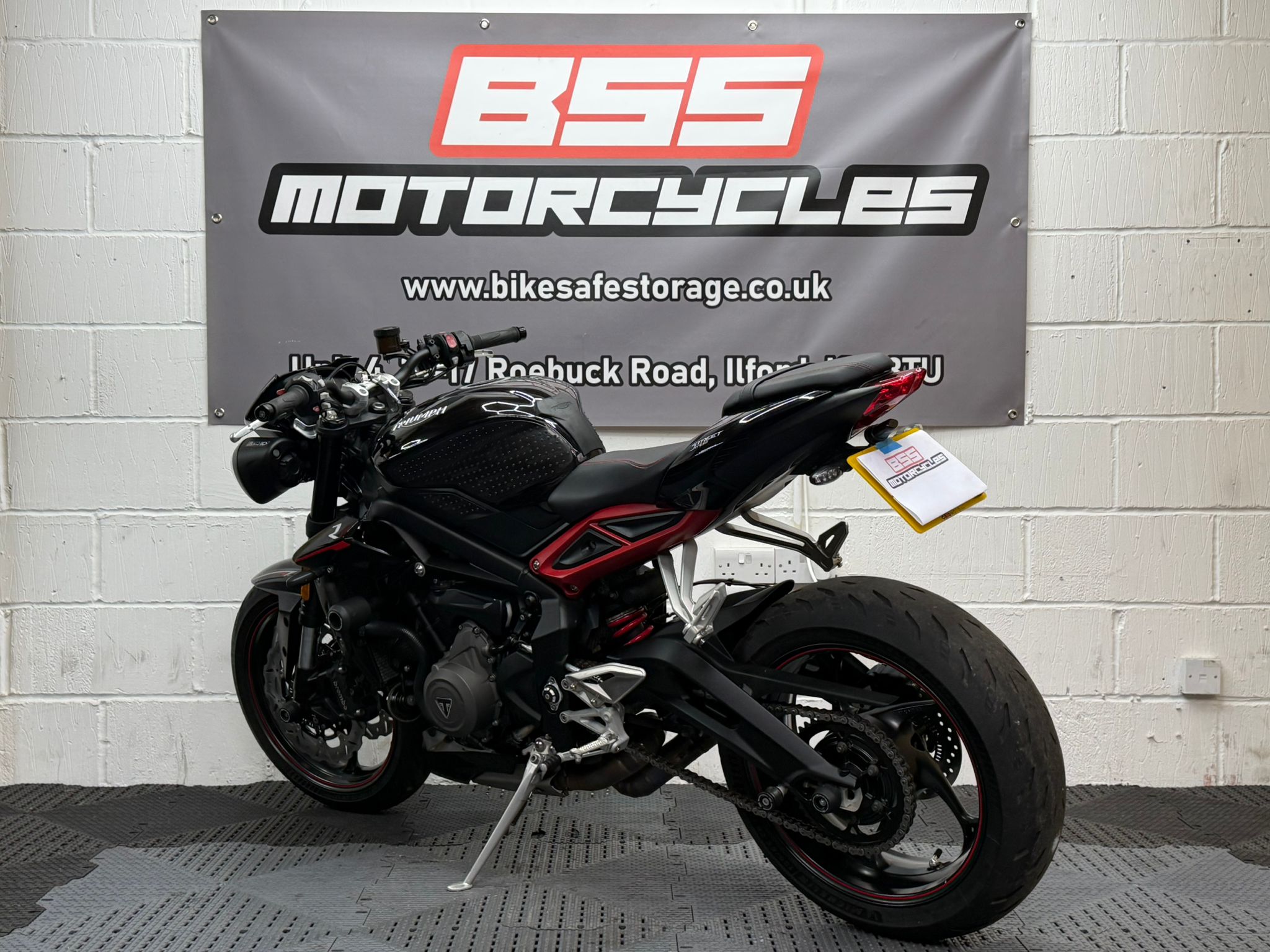 TRIUMPH STREET TRIPLE 765 R - Image 15