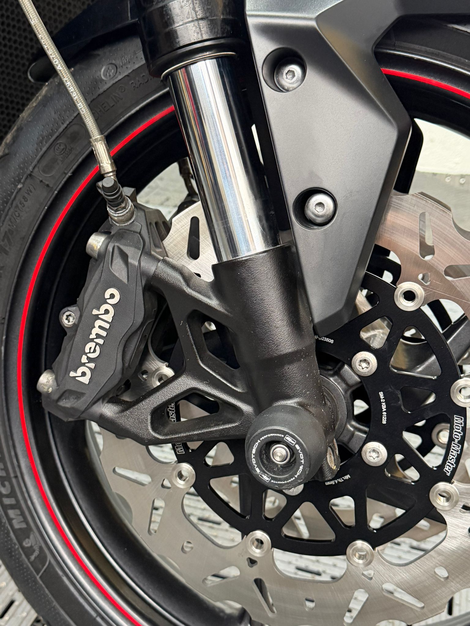 TRIUMPH STREET TRIPLE 765 R - Image 16