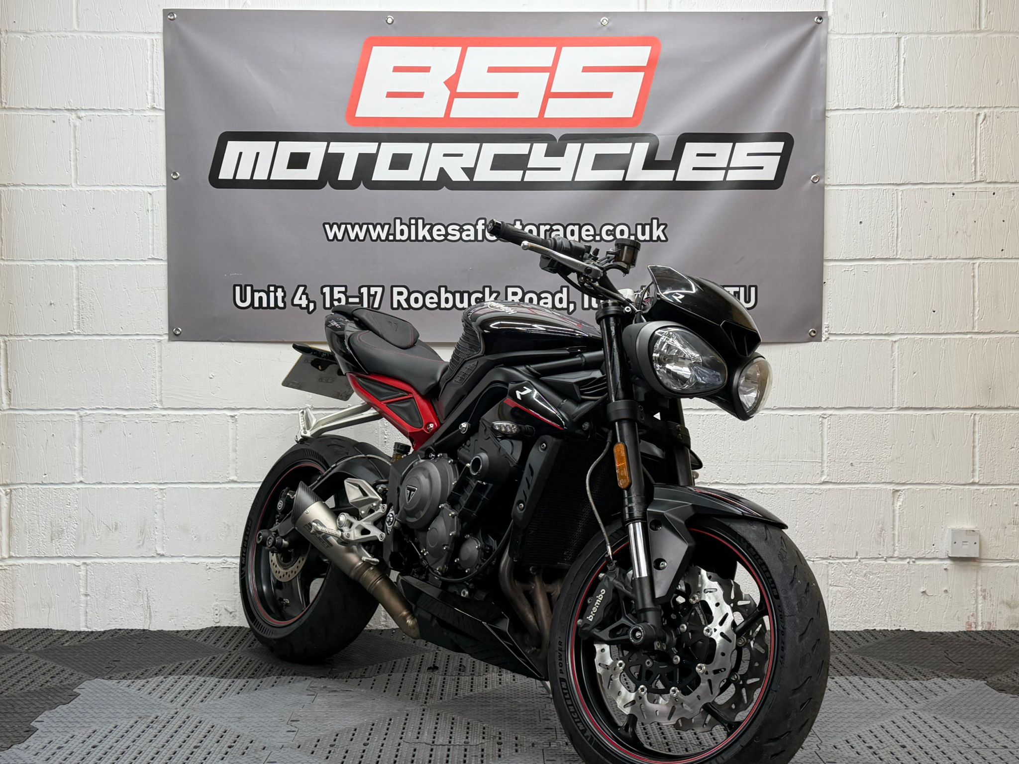 TRIUMPH STREET TRIPLE 765 R - Image 17