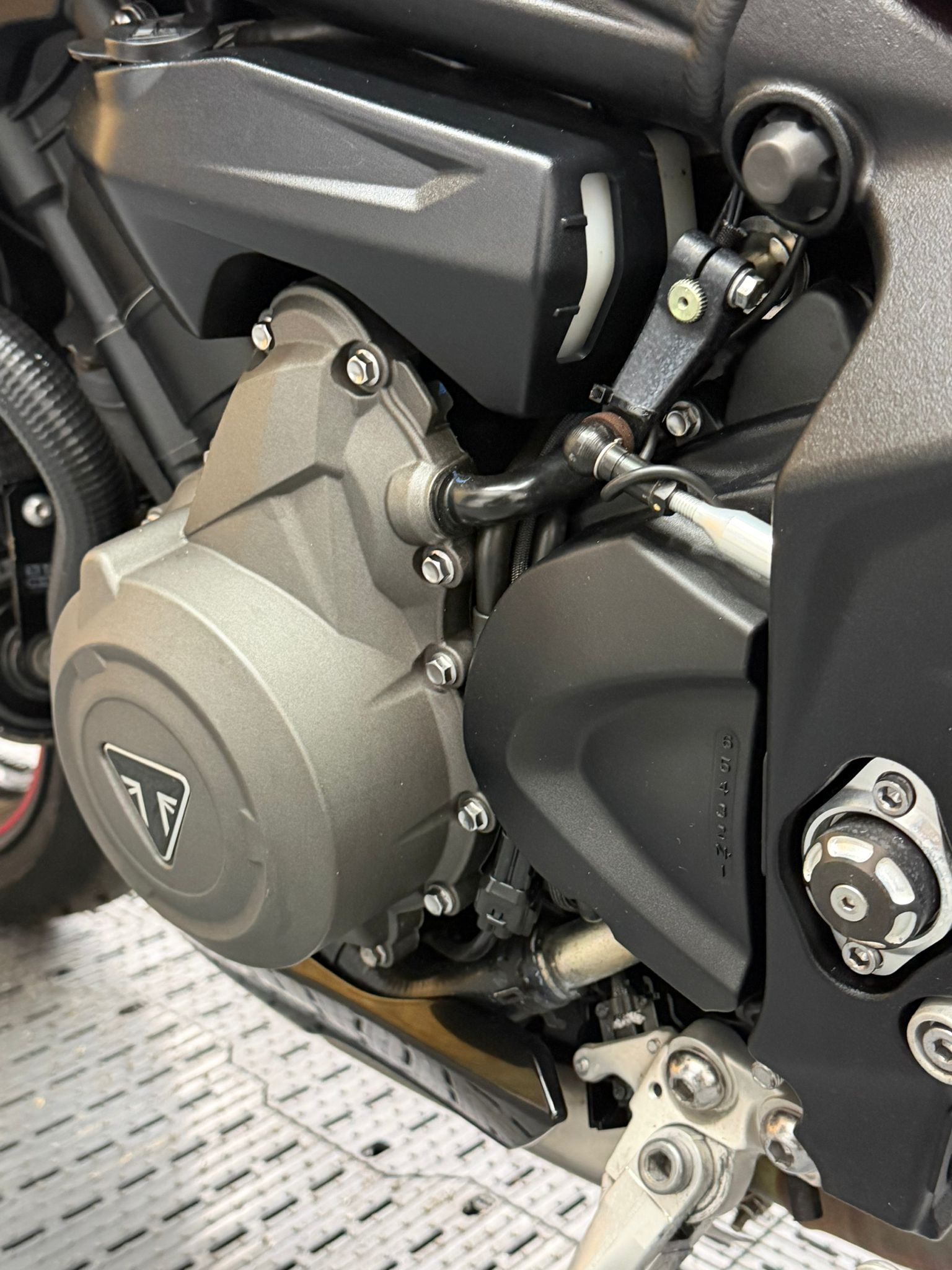 TRIUMPH STREET TRIPLE 765 R - Image 21