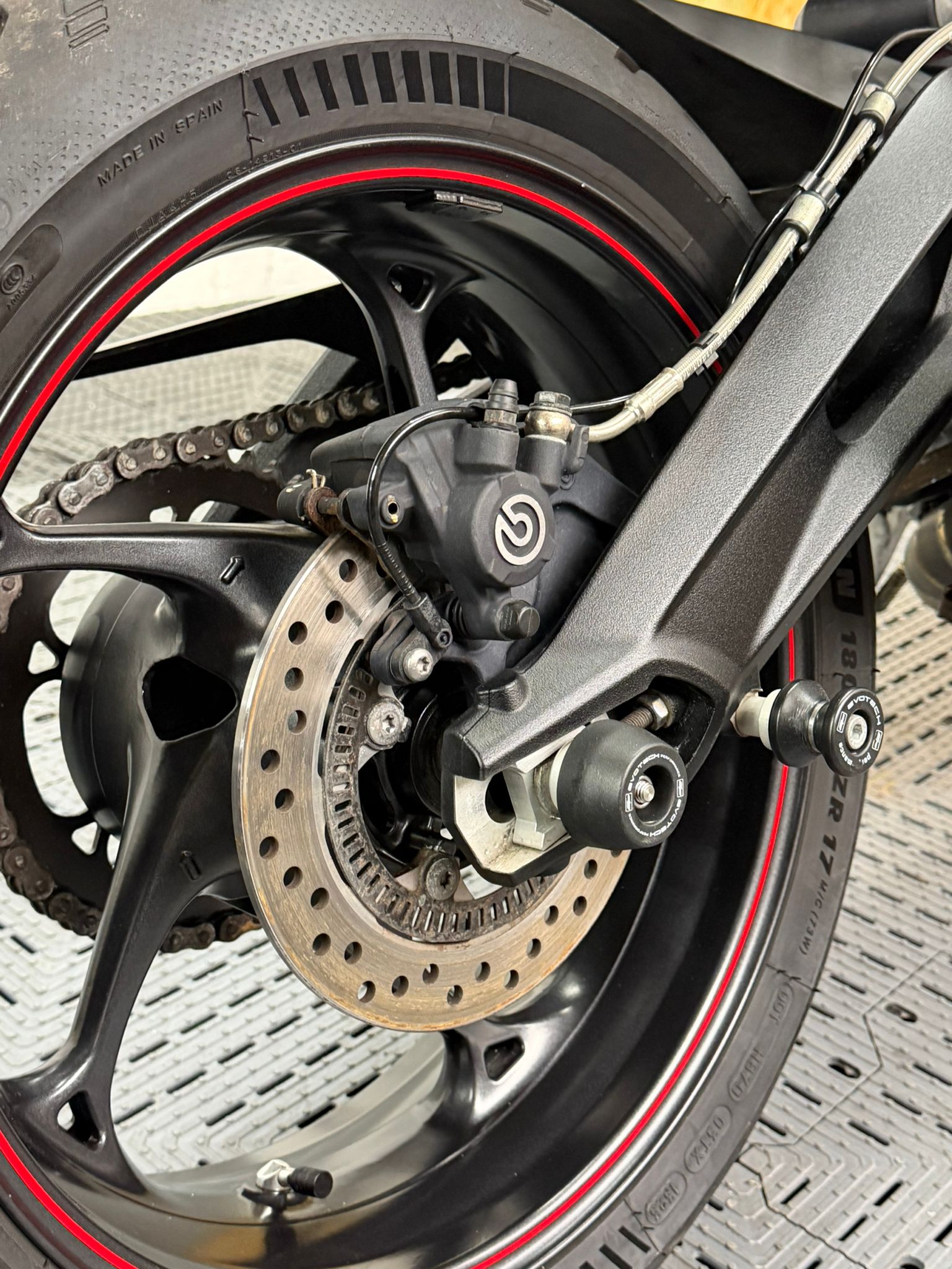 TRIUMPH STREET TRIPLE 765 R - Image 8