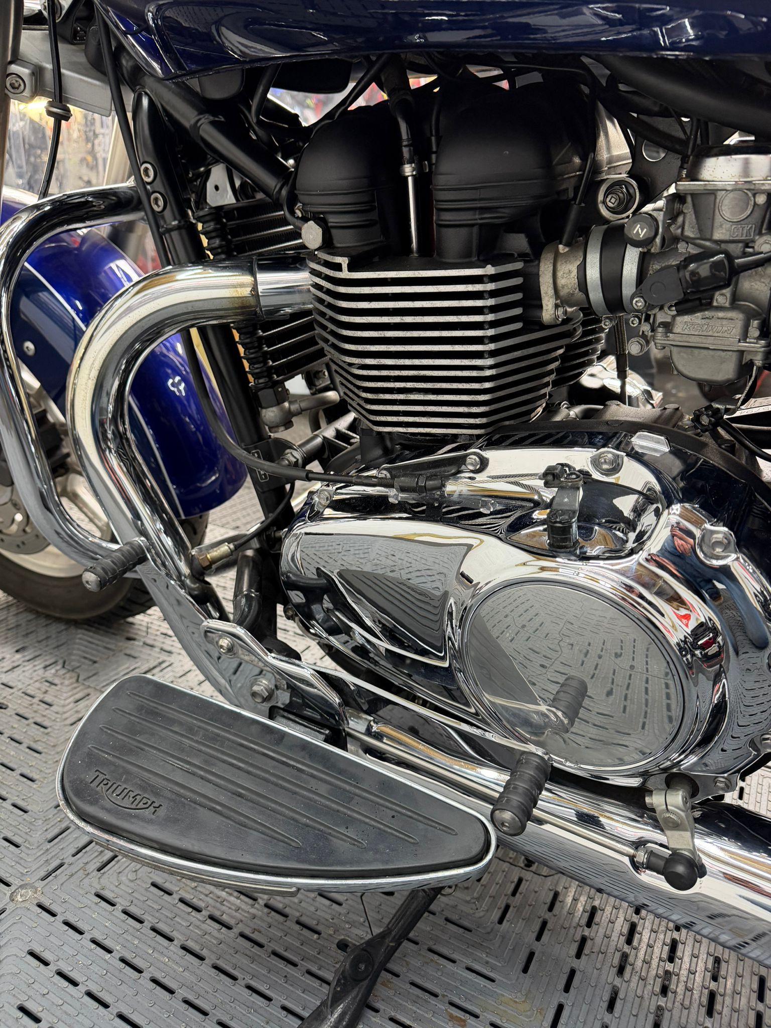 TRIUMPH BONNEVILLE AMERICA 865 - Image 12