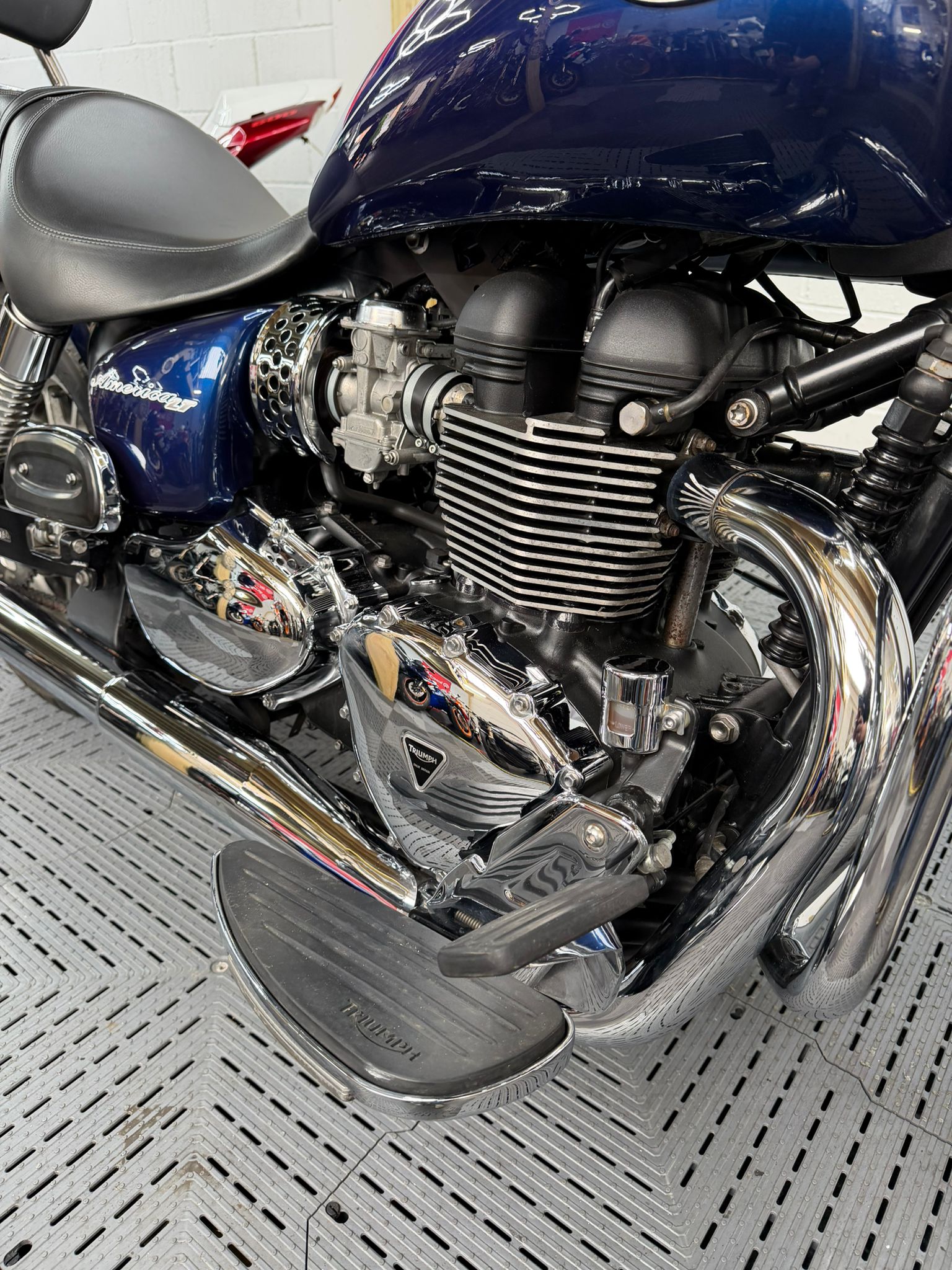 TRIUMPH BONNEVILLE AMERICA 865 - Image 6