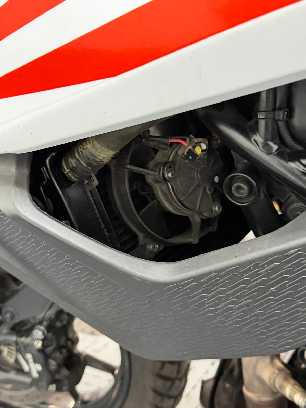 KTM ADVENTURE 390 X-RING - Image 12