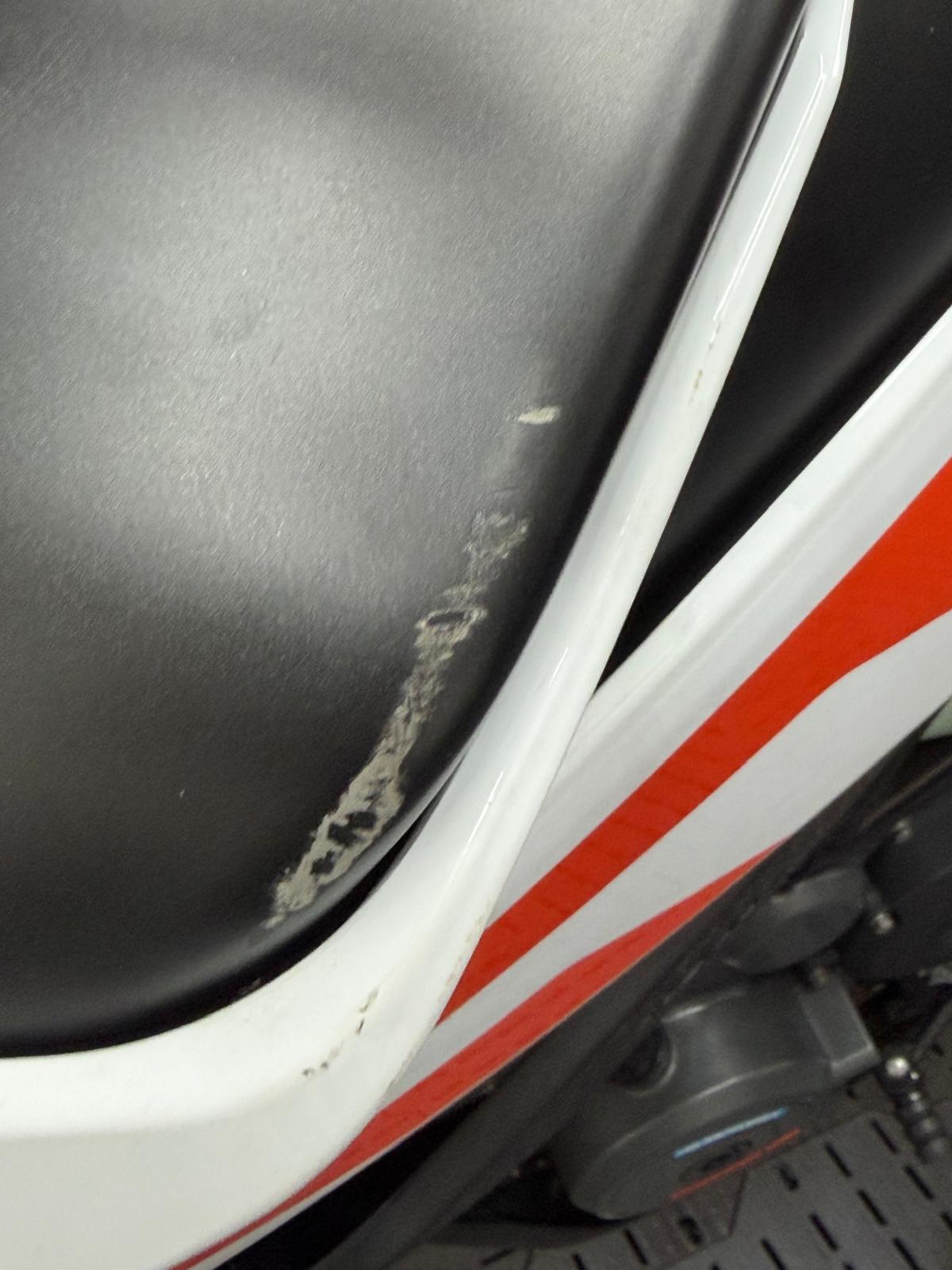 KTM ADVENTURE 390 X-RING - Image 13