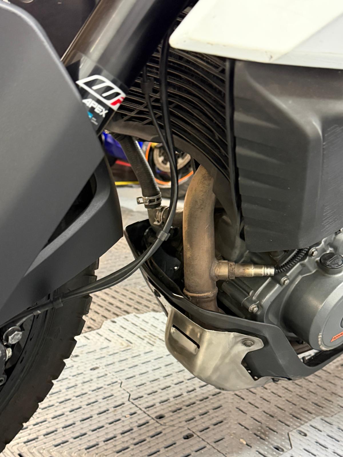 KTM ADVENTURE 390 X-RING - Image 14