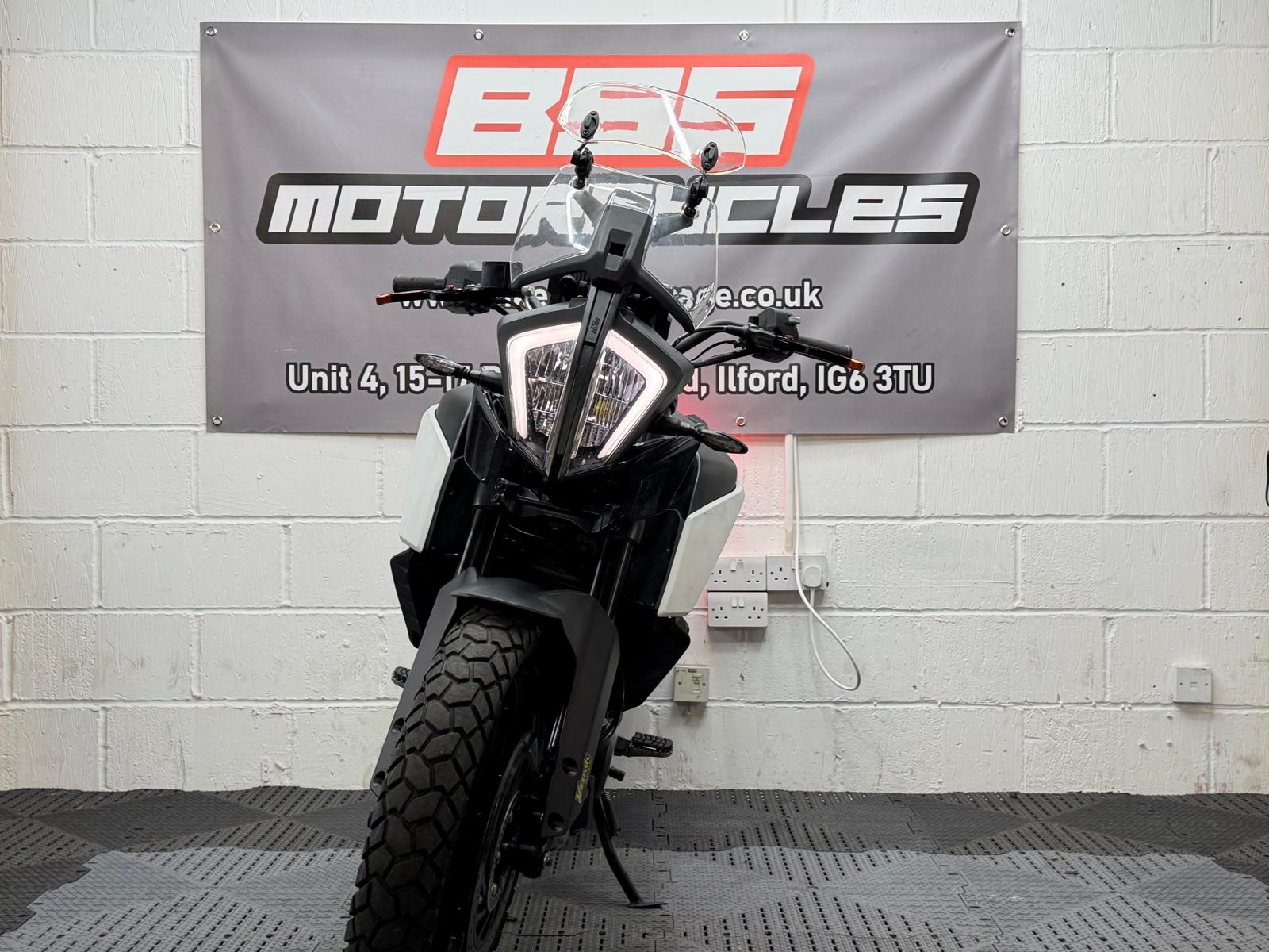 KTM ADVENTURE 390 X-RING - Image 3