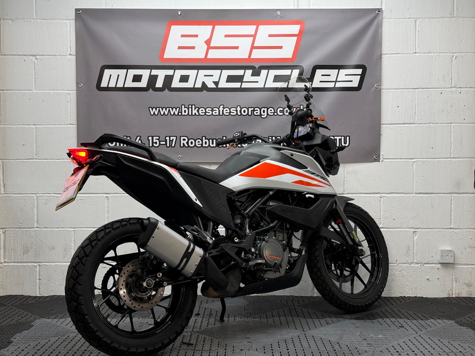 KTM ADVENTURE 390 X-RING - Image 8