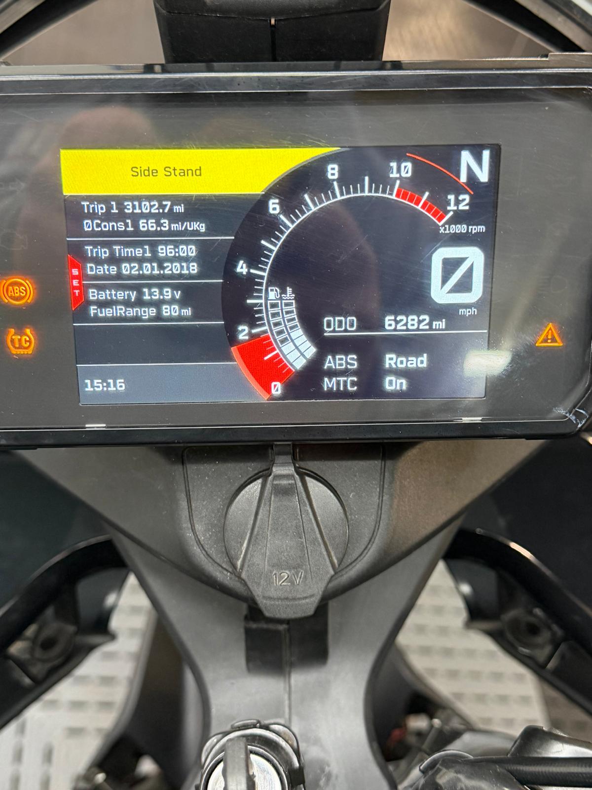 KTM ADVENTURE 390 X-RING - Image 9