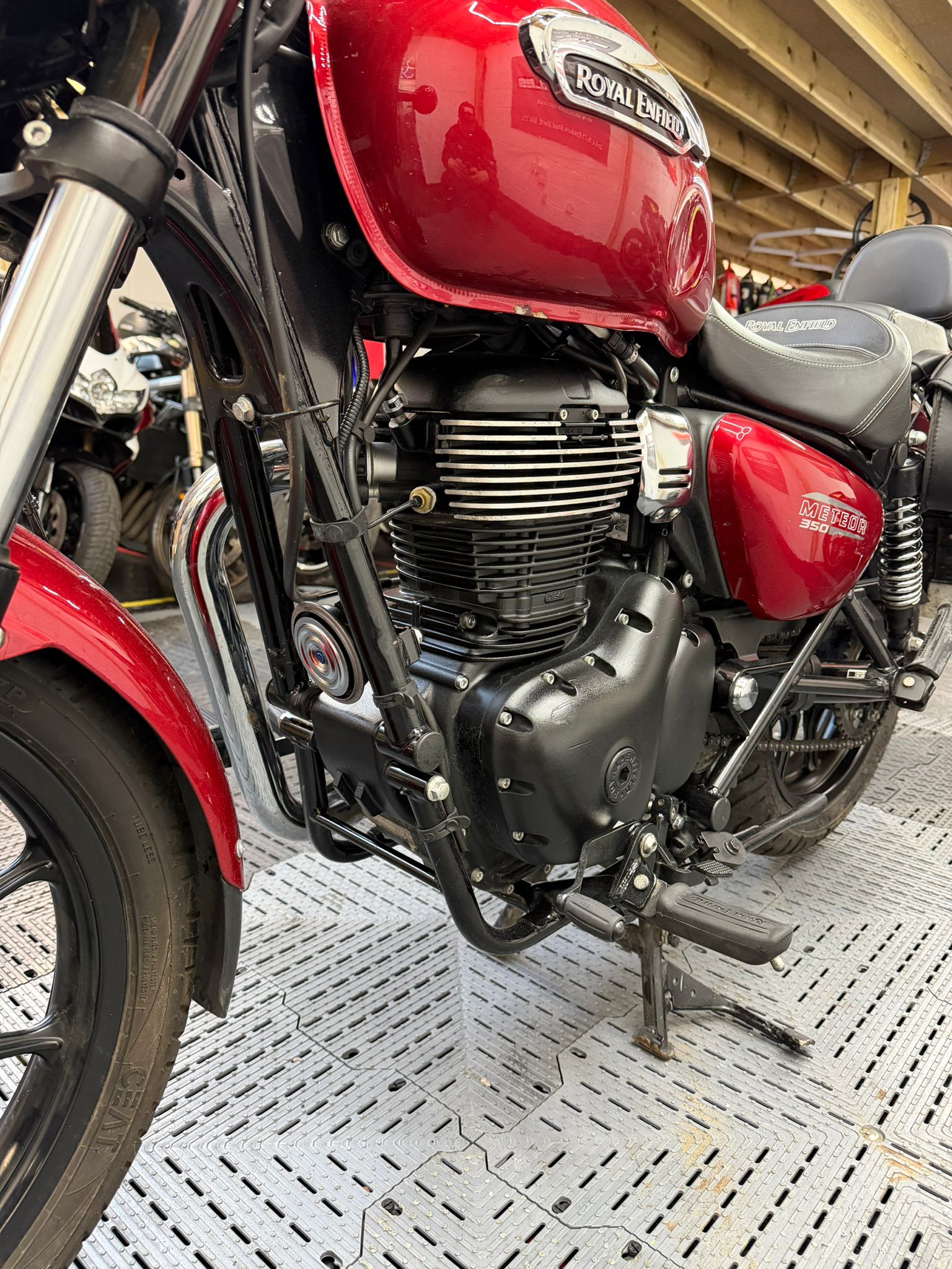 ROYAL ENFIELD METEOR 350 - Image 8