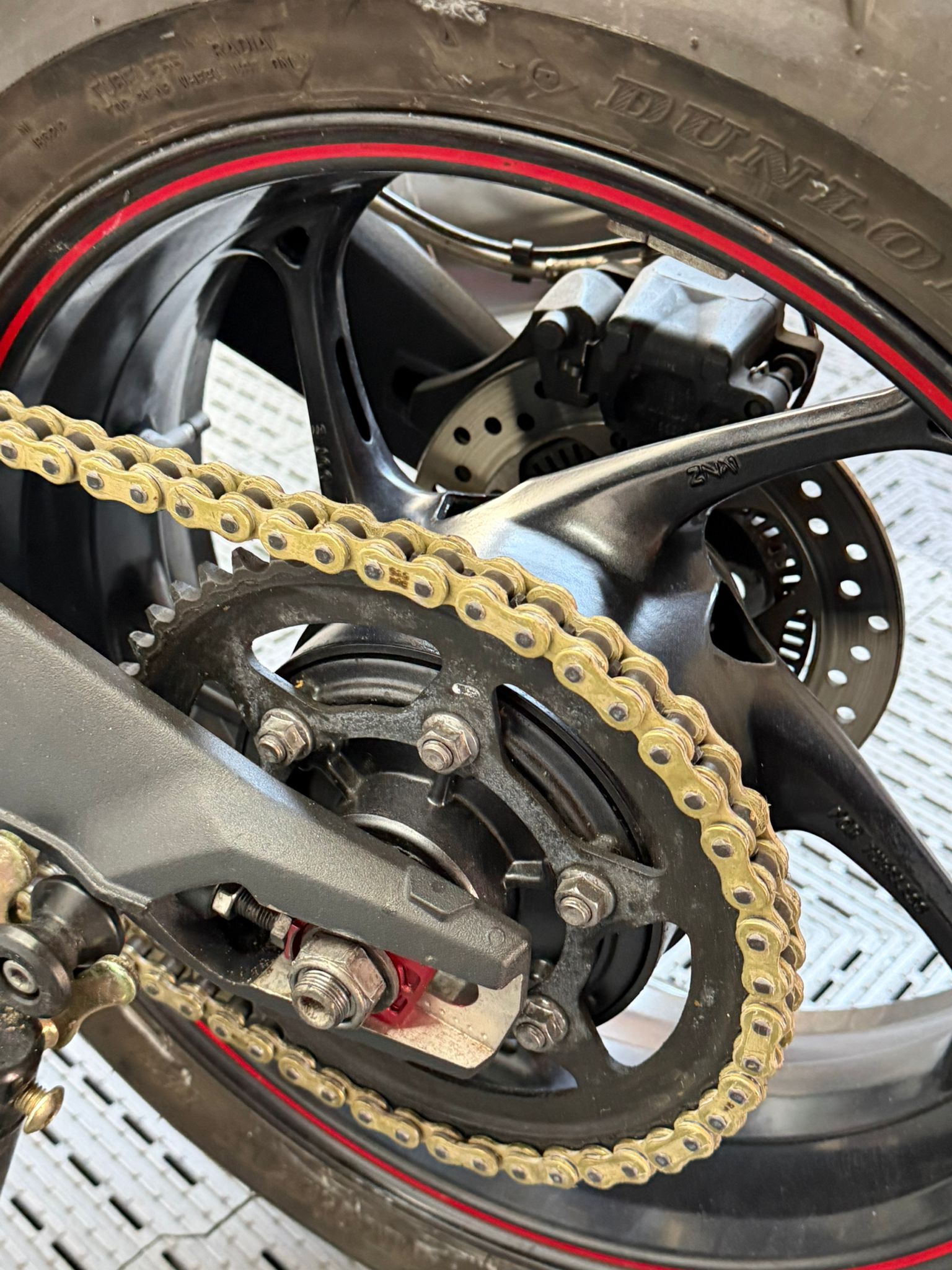 TRIUMPH street triple 675r (Track Conversion) - Image 3