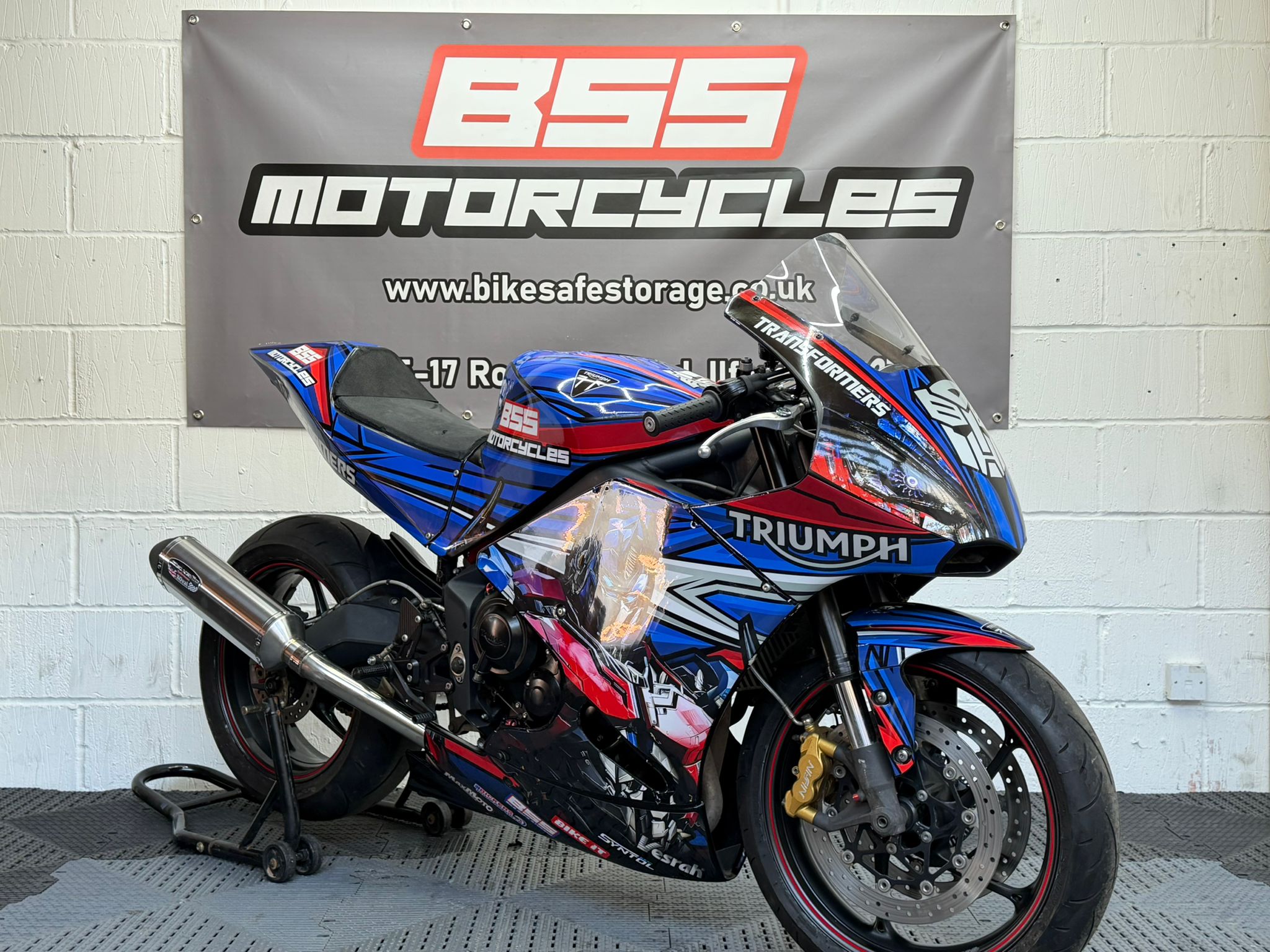TRIUMPH street triple 675r (Track Conversion) - Image 17
