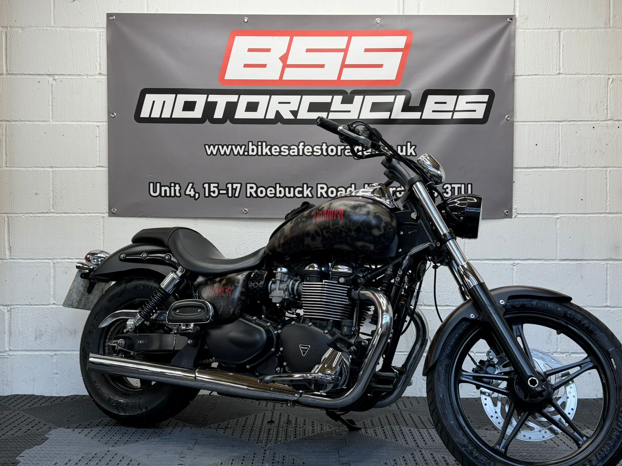 TRIUMPH SPEEDMASTER 865 - Image 2
