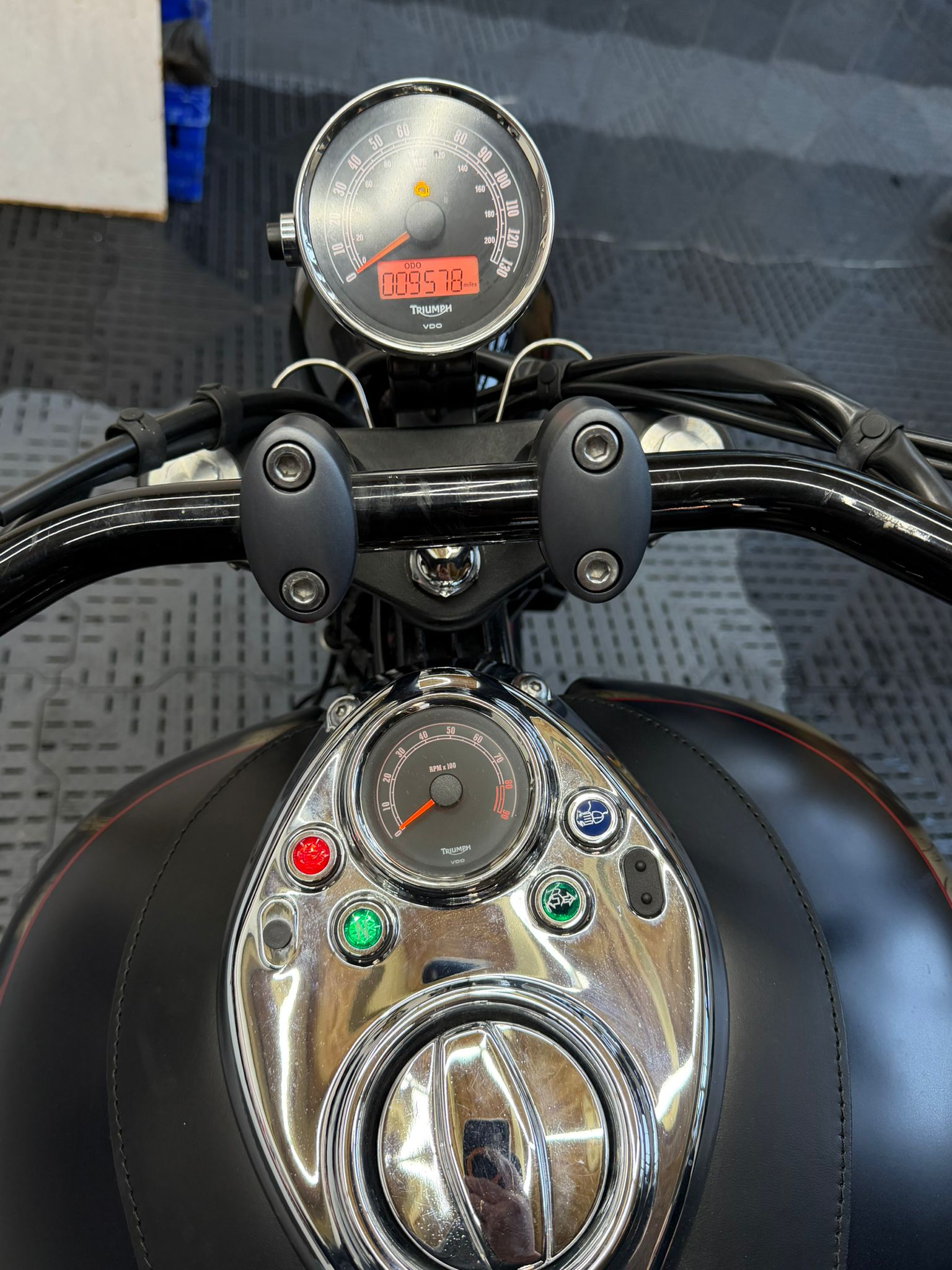 TRIUMPH SPEEDMASTER 865 - Image 21