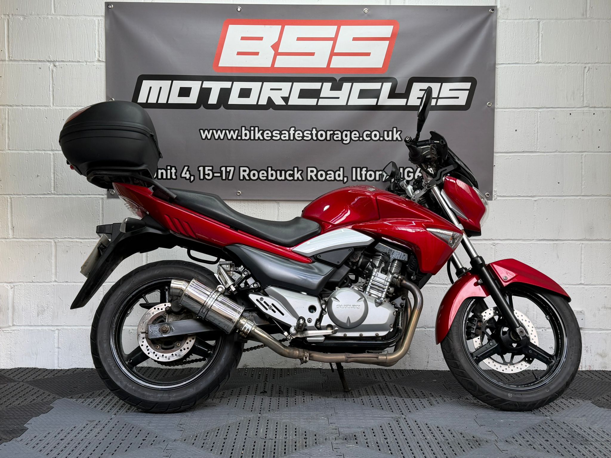 SUZUKI Inazuma 250
