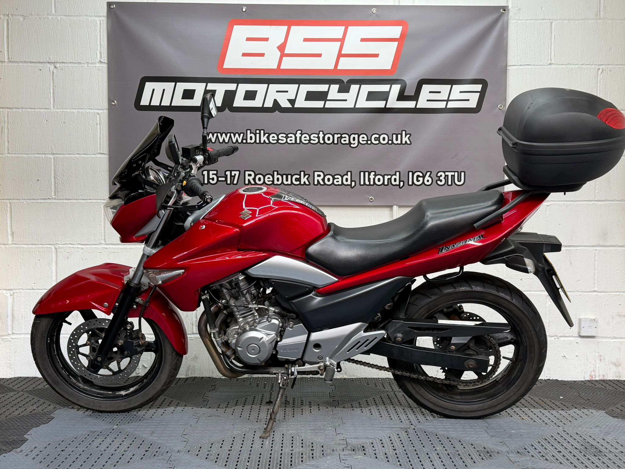 SUZUKI Inazuma 250 - Image 12