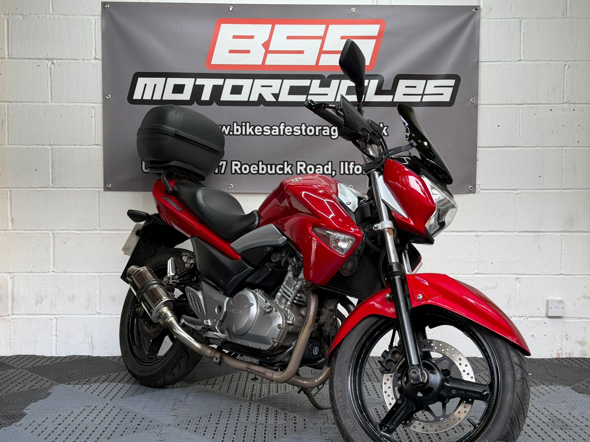 SUZUKI Inazuma 250 - Image 14