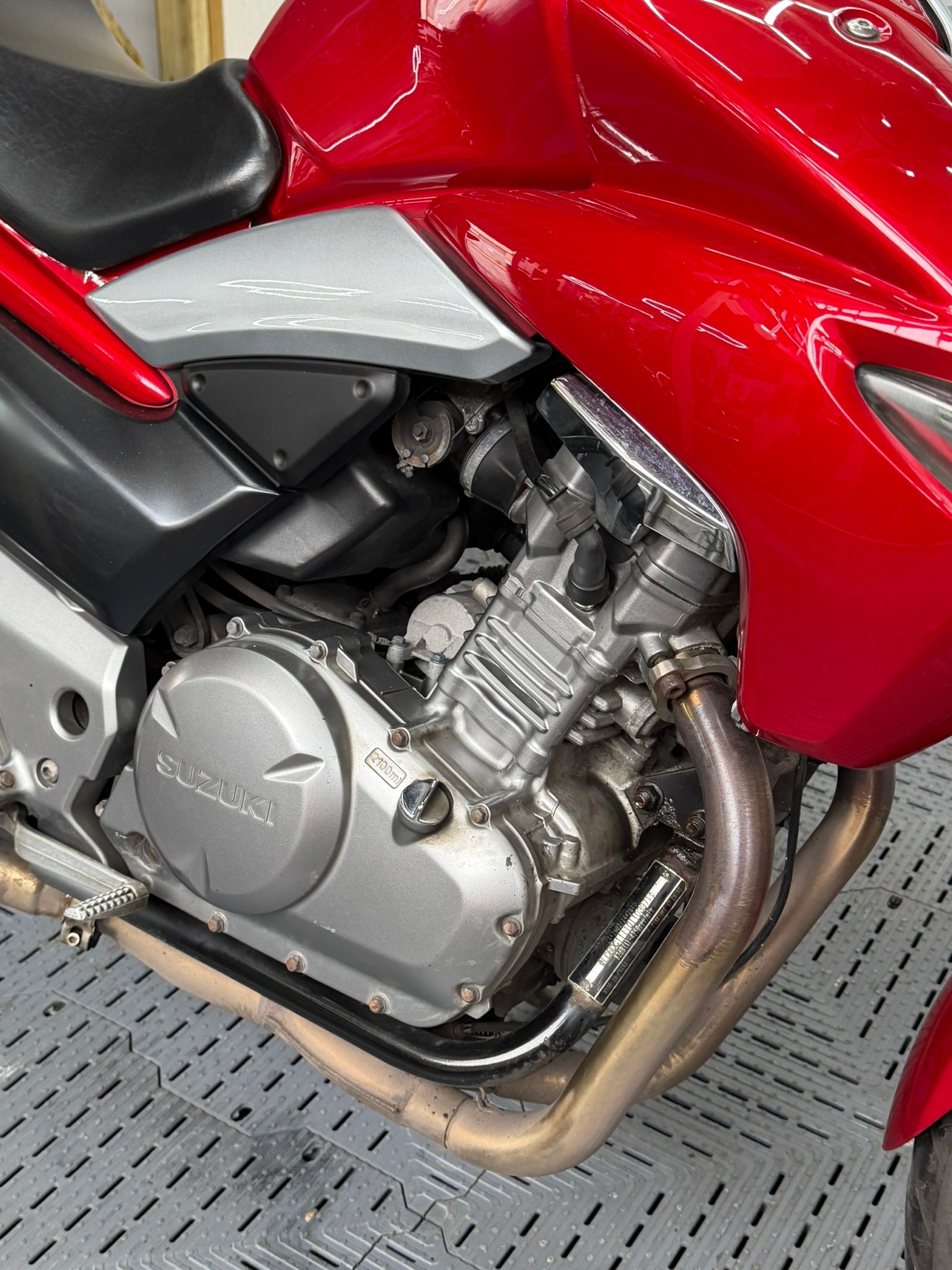 SUZUKI Inazuma 250 - Image 16