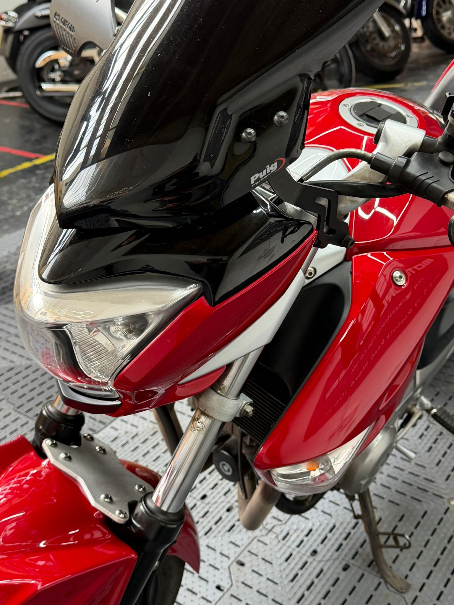 SUZUKI Inazuma 250 - Image 5