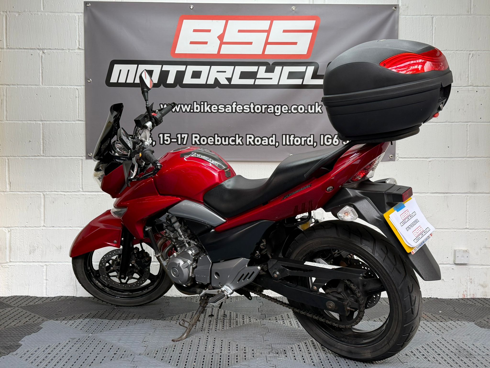 SUZUKI Inazuma 250 - Image 7