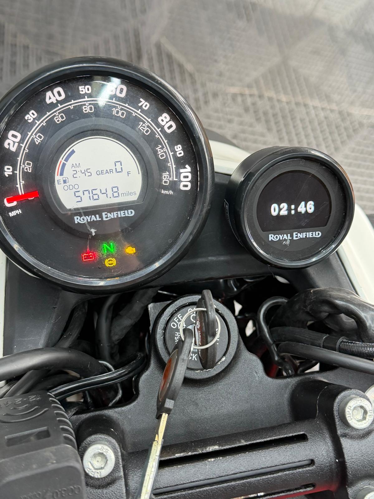 ROYAL ENFIELD SCRAM 411 - Image 10