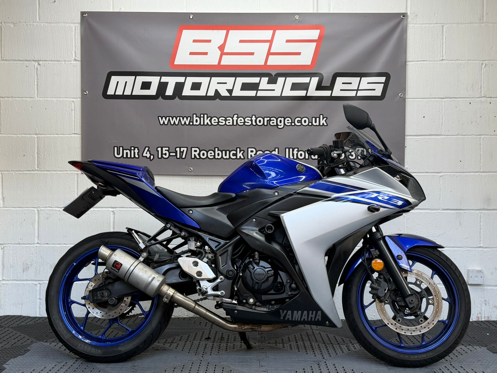 YAMAHA R3 ABS