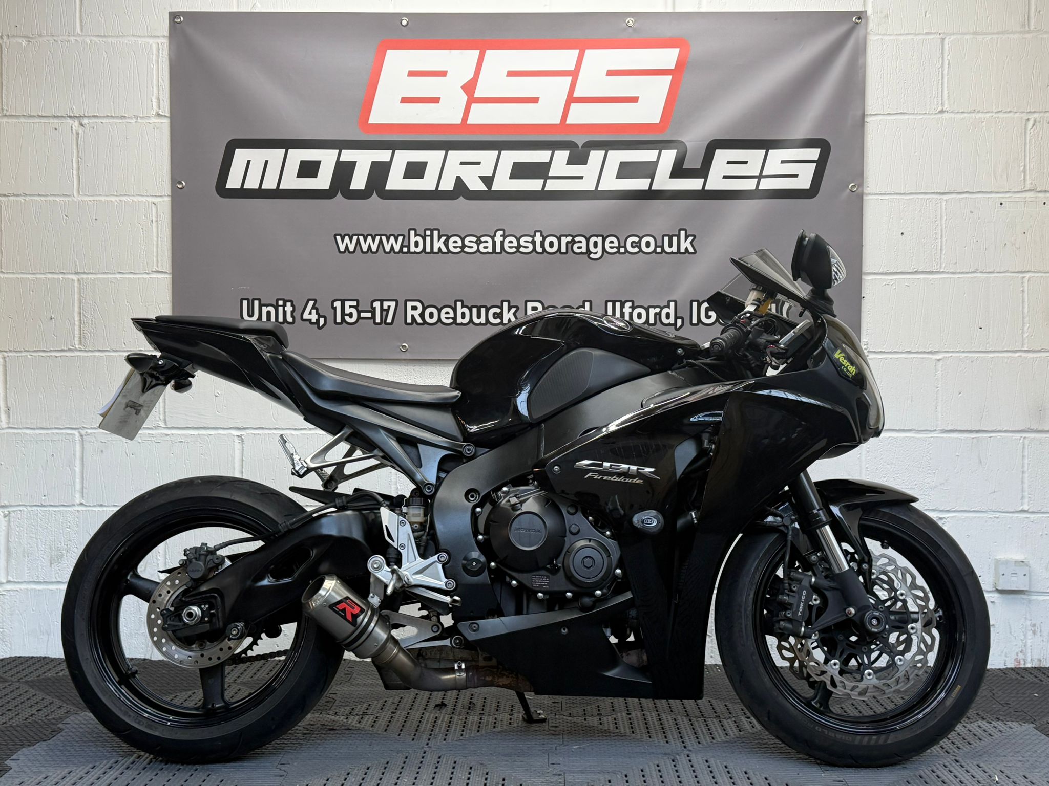 HONDA CBR1000RR FIREBLADE