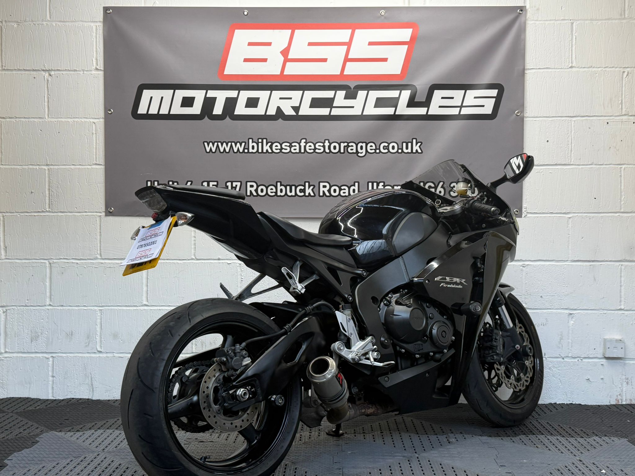 HONDA CBR1000RR FIREBLADE - Image 10