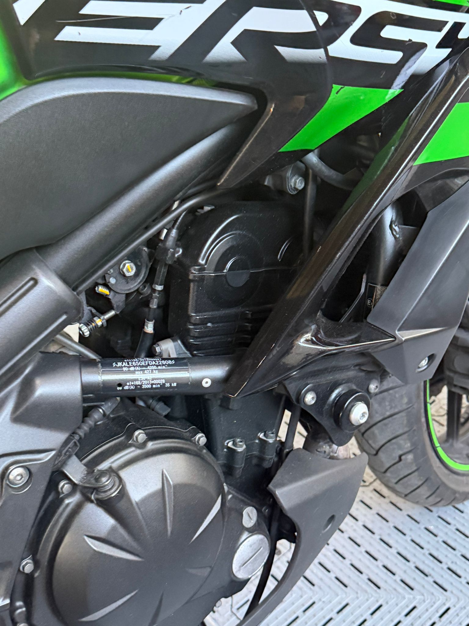 KAWASAKI VERSYS 650 - Image 13