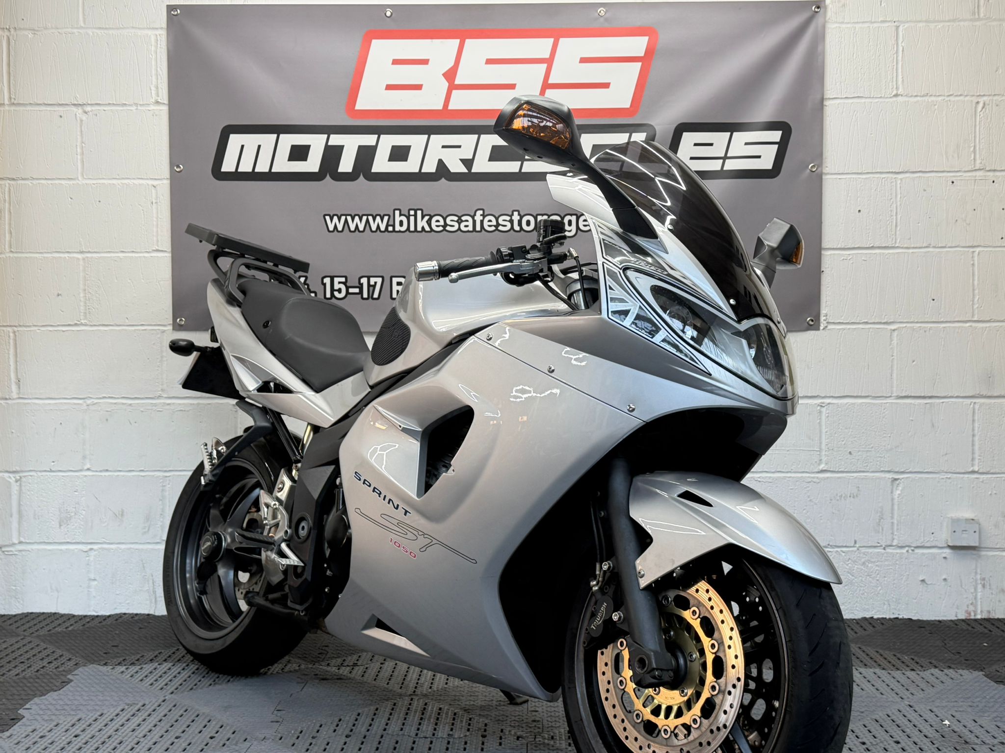 TRIUMPH SPRINT ST 1050 - Image 16