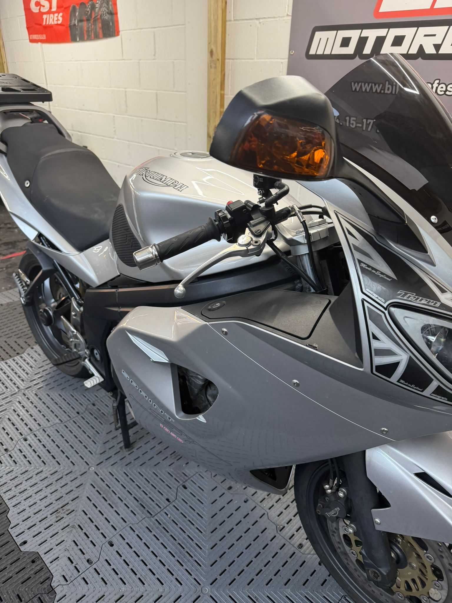 TRIUMPH SPRINT ST 1050 - Image 8
