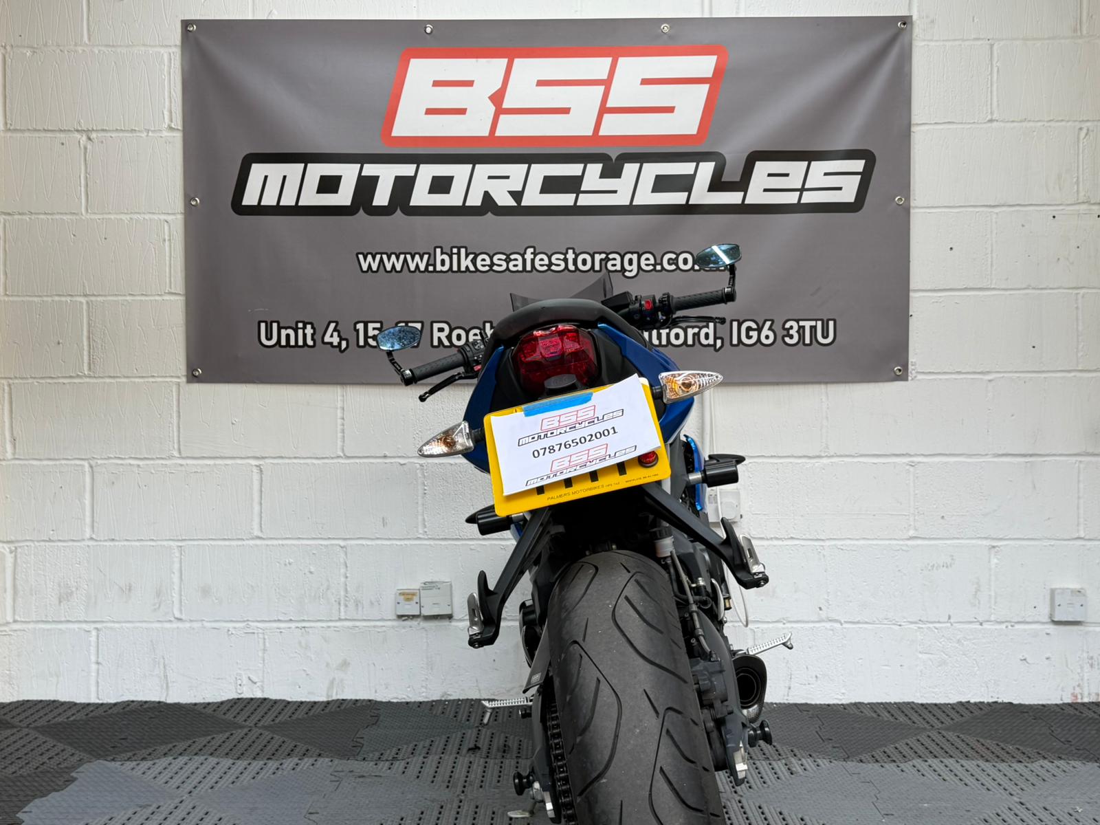TRIUMPH STREET TRIPLE 675 - Image 6
