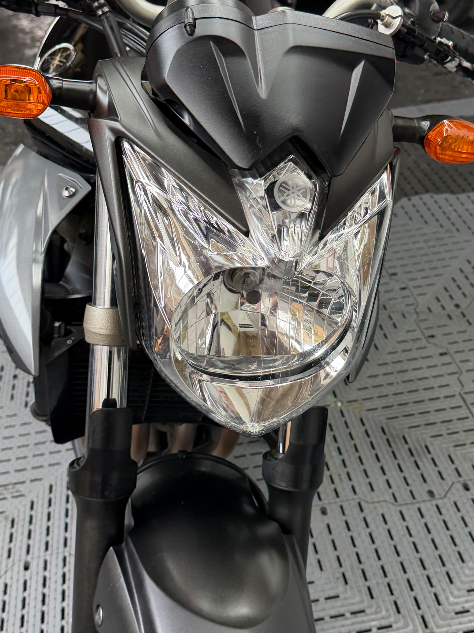 YAMAHA XJ600 - Image 9