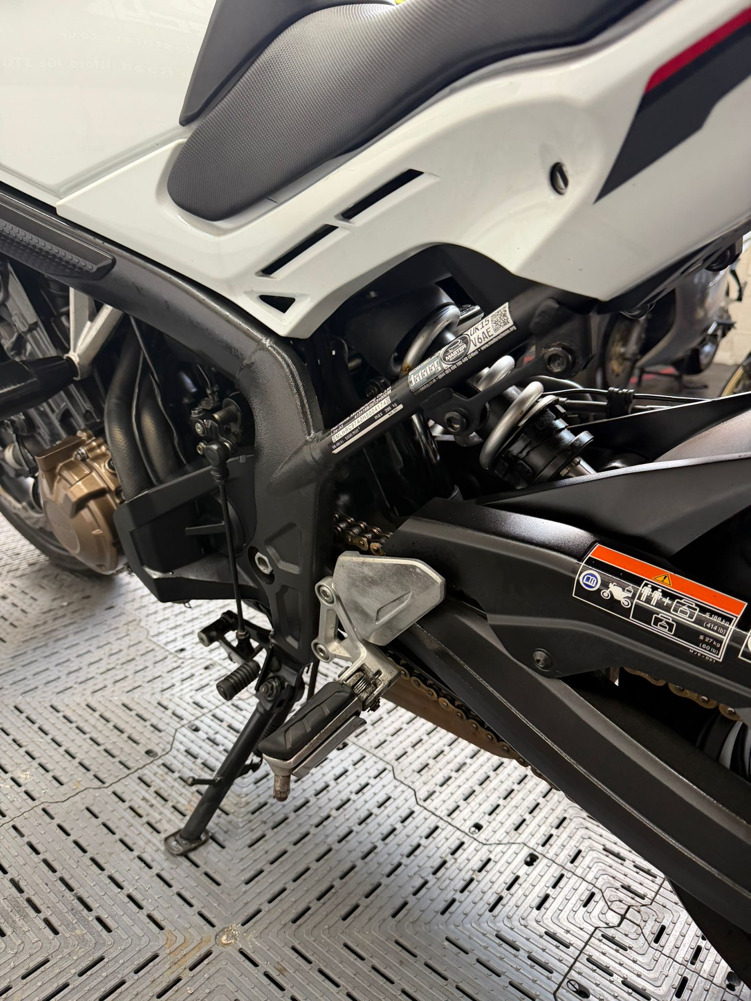 HONDA CB650F - Image 11