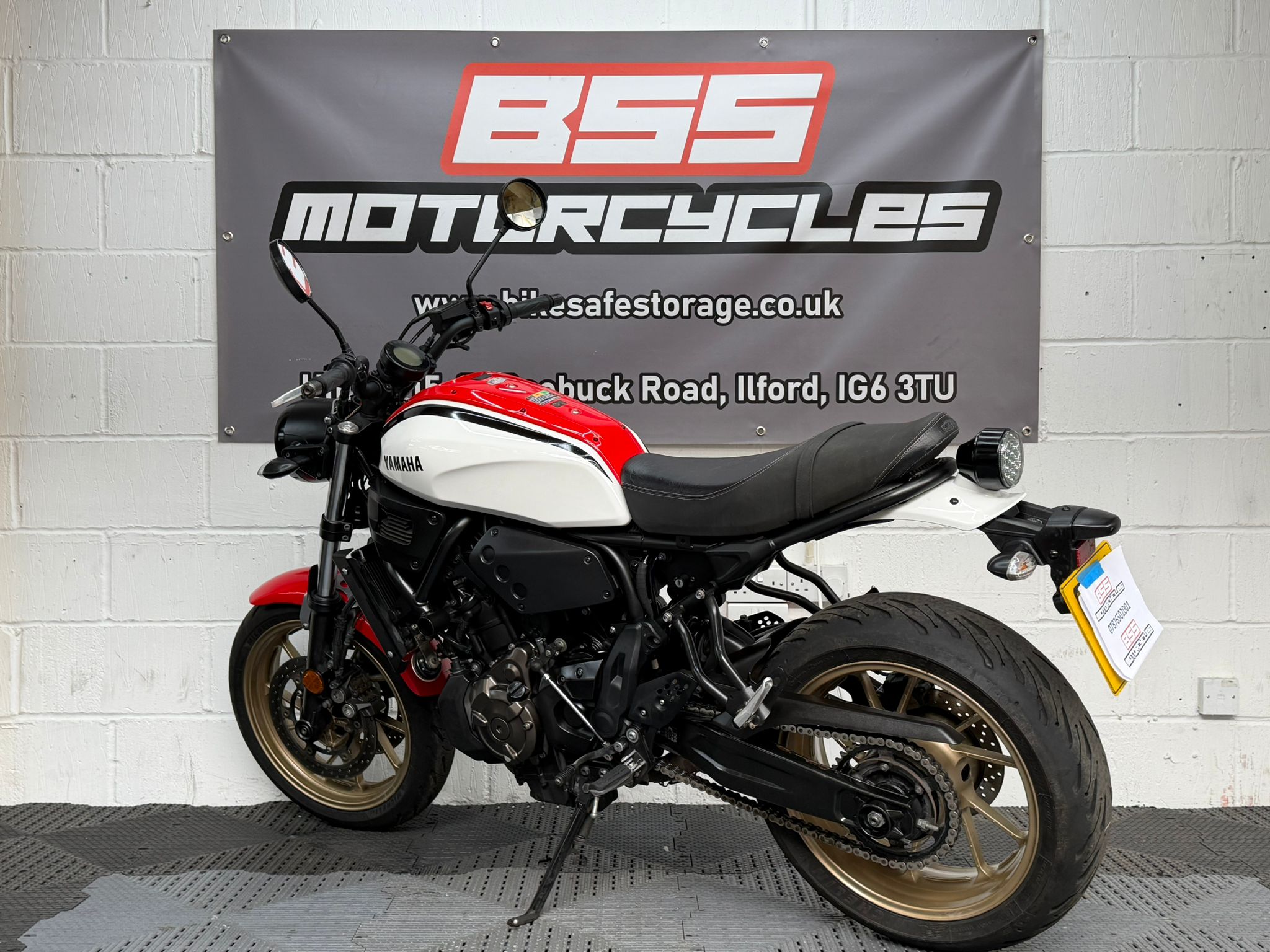 YAMAHA XSR700 - Image 15