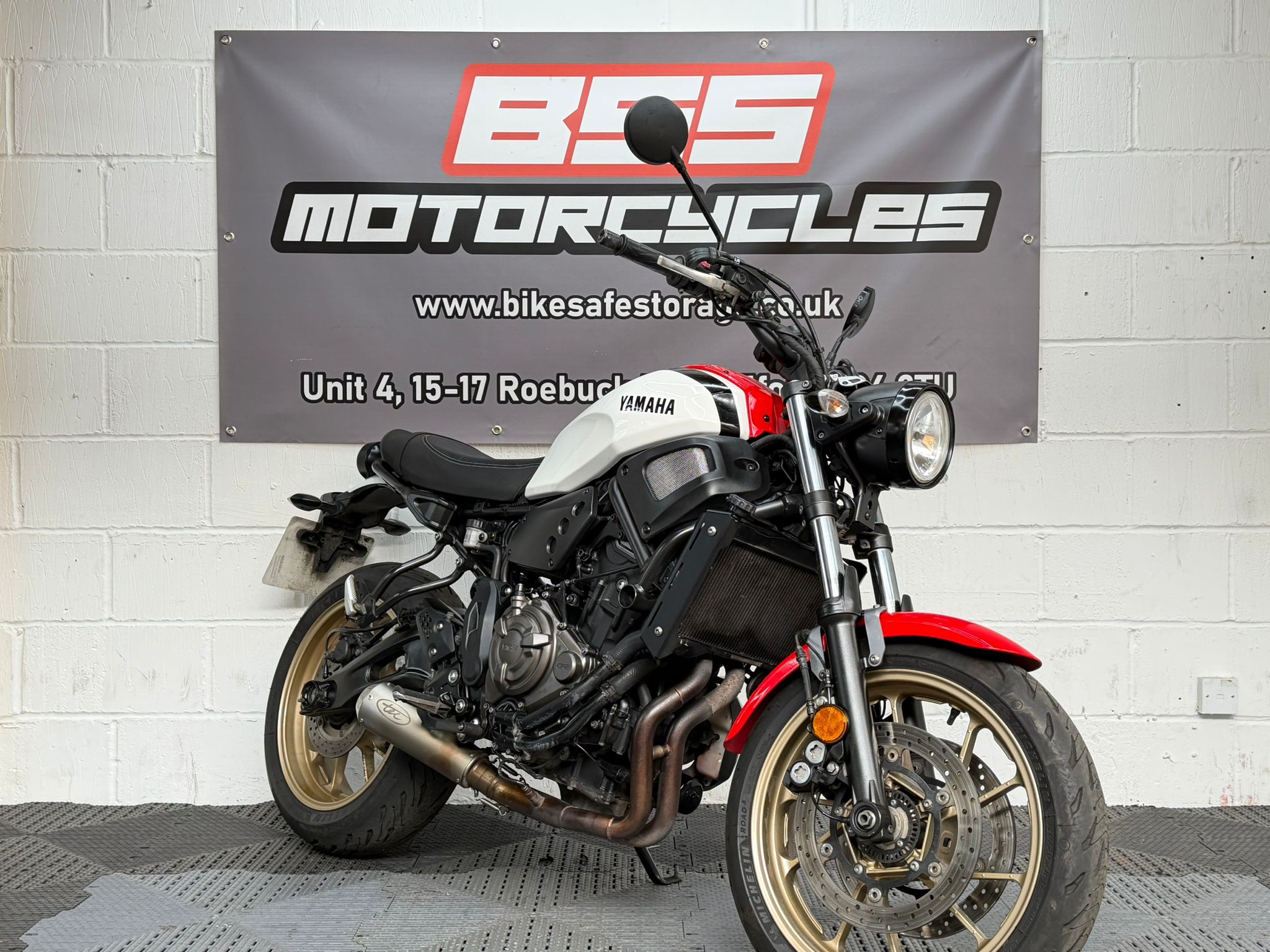 YAMAHA XSR700 - Image 19
