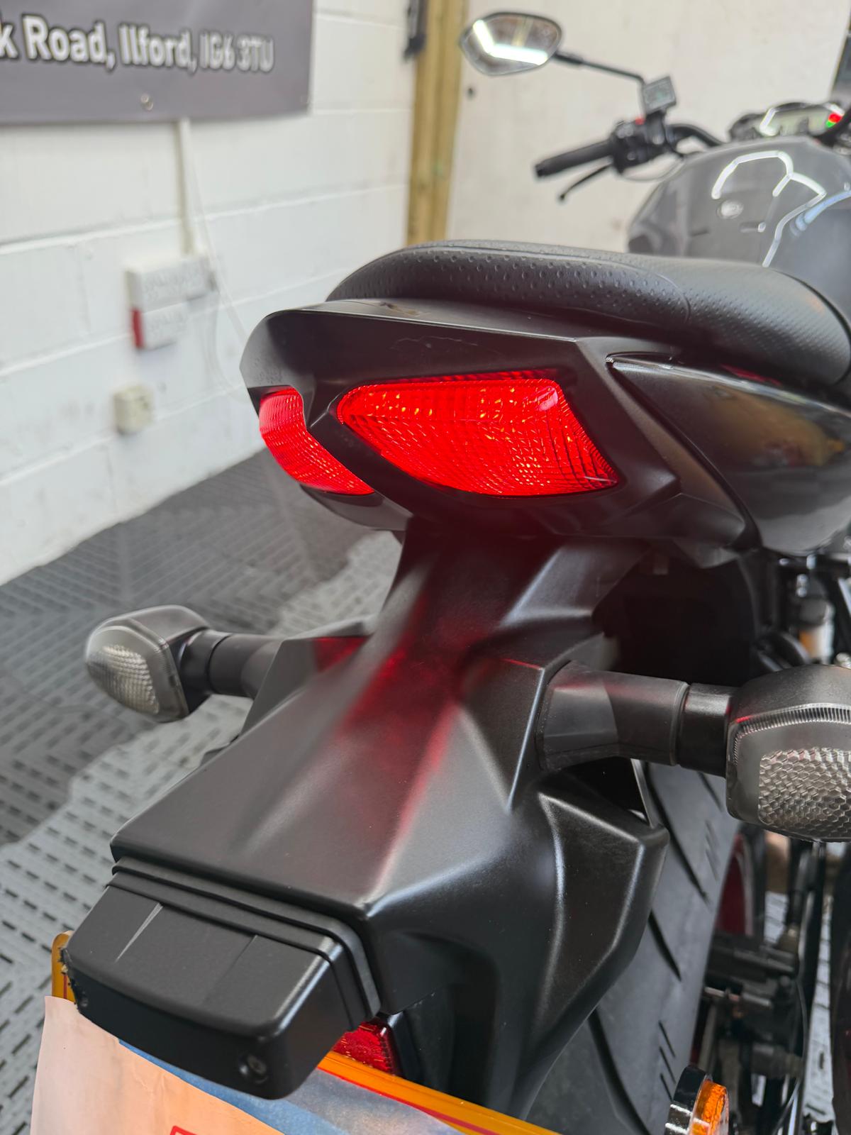 SUZUKI SV650 AM3 - Image 19