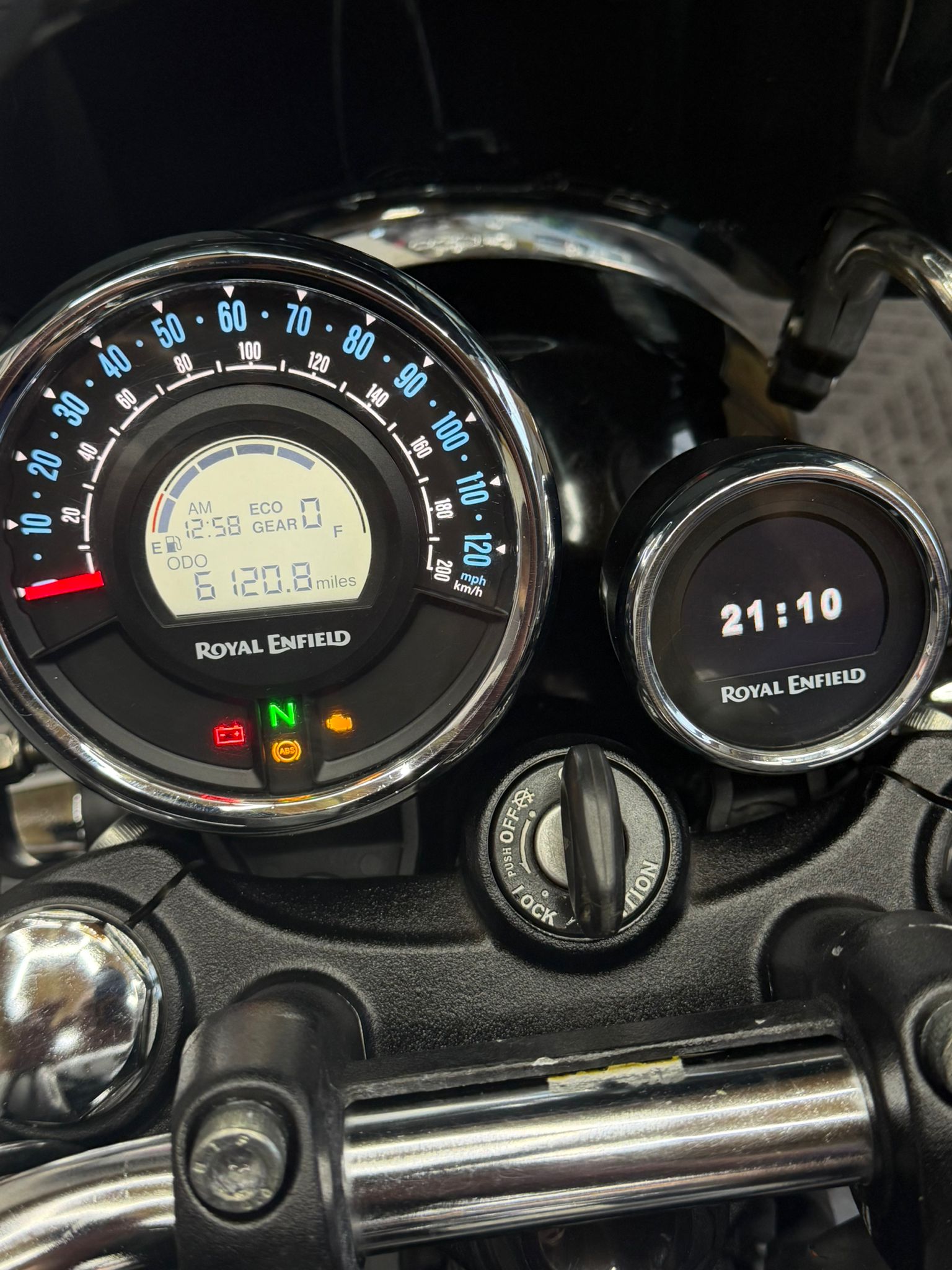 ROYAL ENFIELD METEOR 350 - Image 11