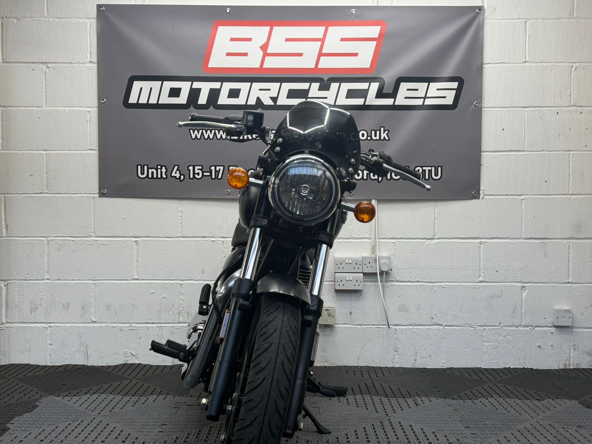ROYAL ENFIELD METEOR 350 - Image 17