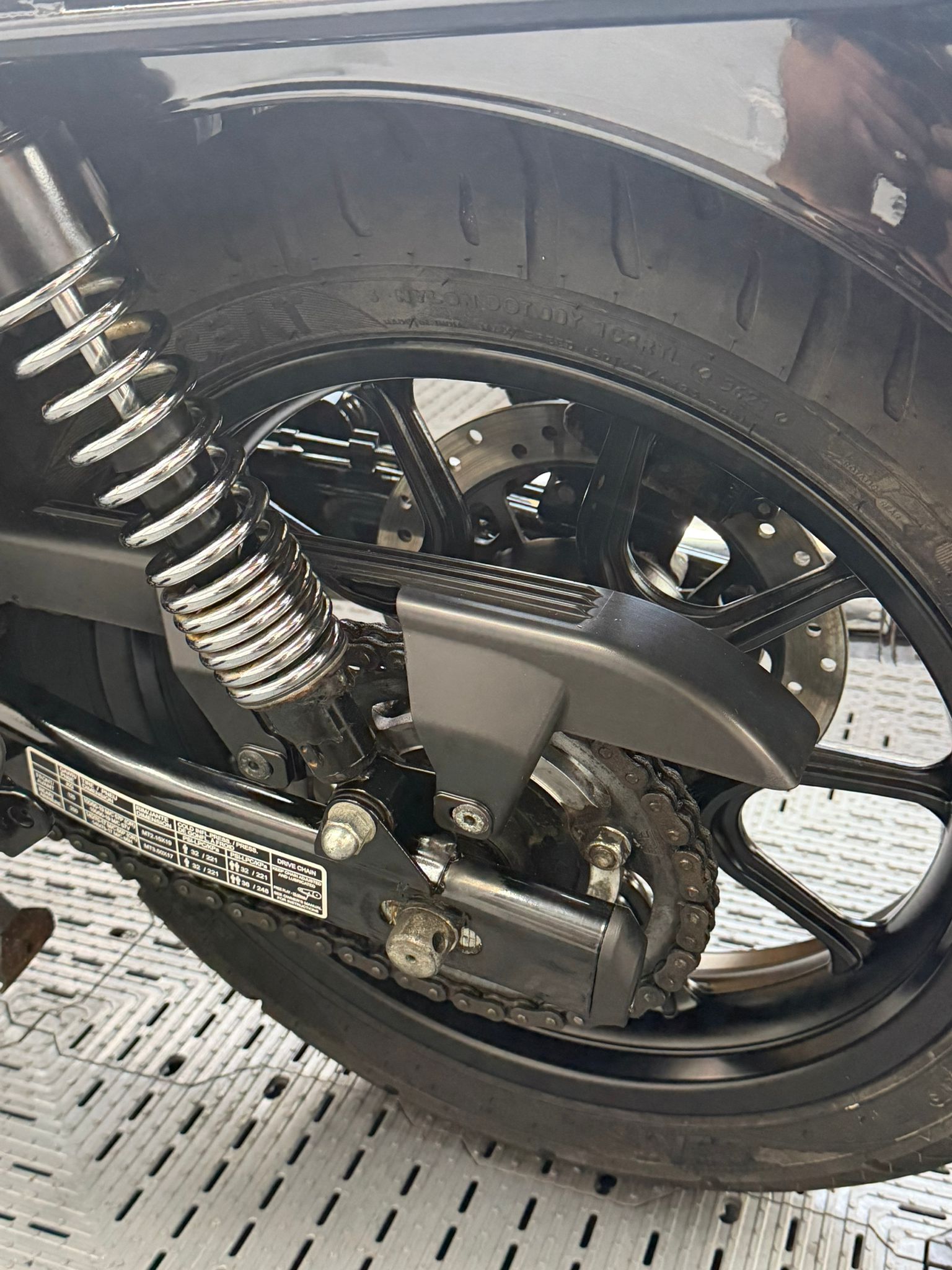ROYAL ENFIELD METEOR 350 - Image 10