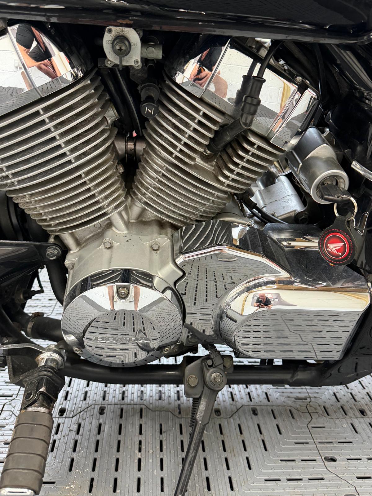 HONDA SHADOW VT750 - Image 12