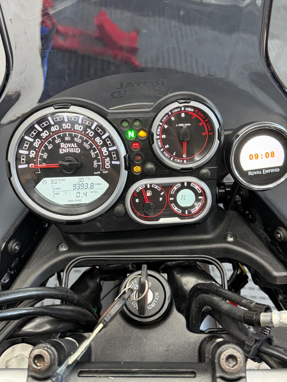 ROYAL ENFIELD HIMALAYAN - Image 16