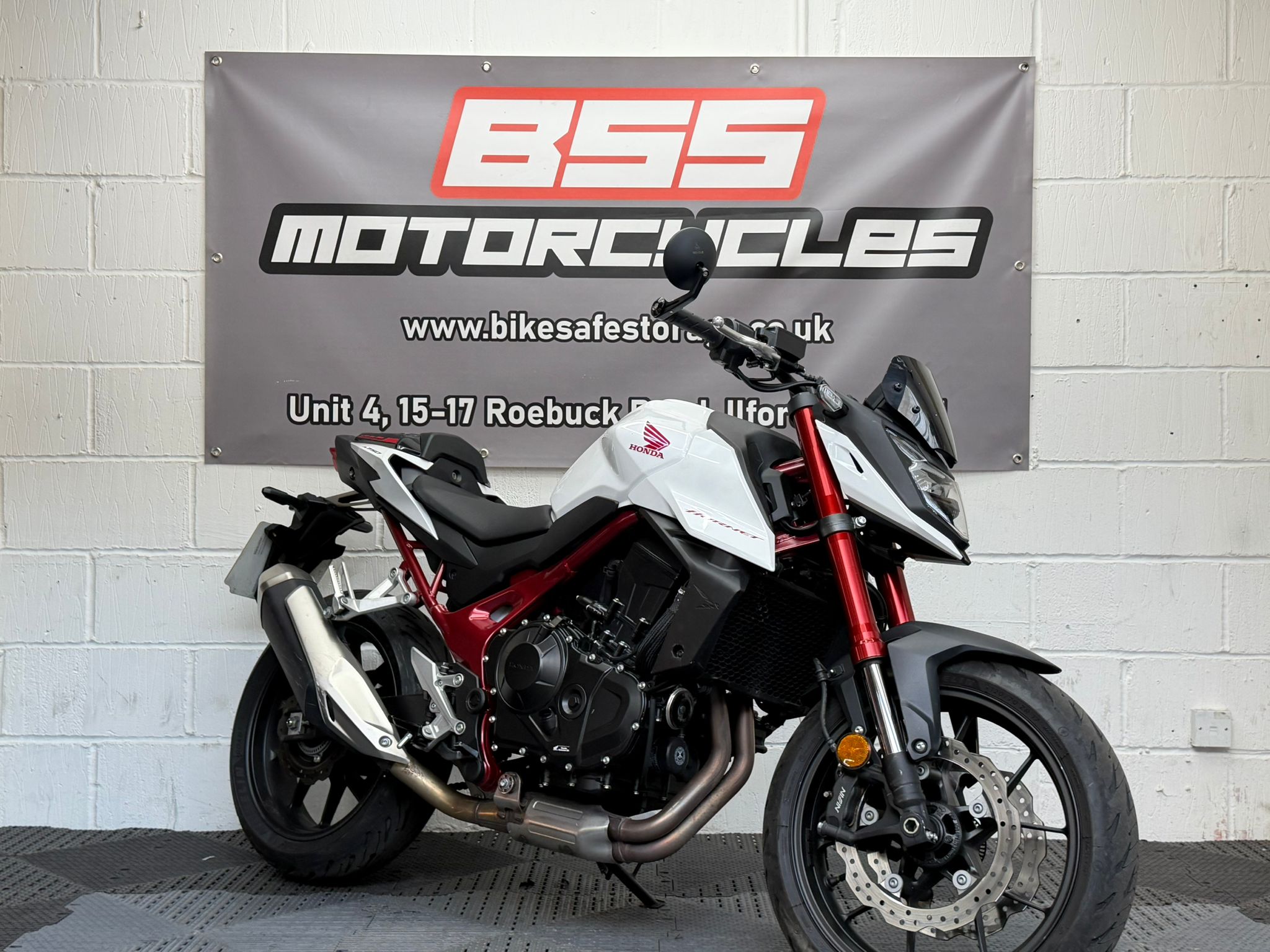 HONDA CB750 Hornet - Image 2