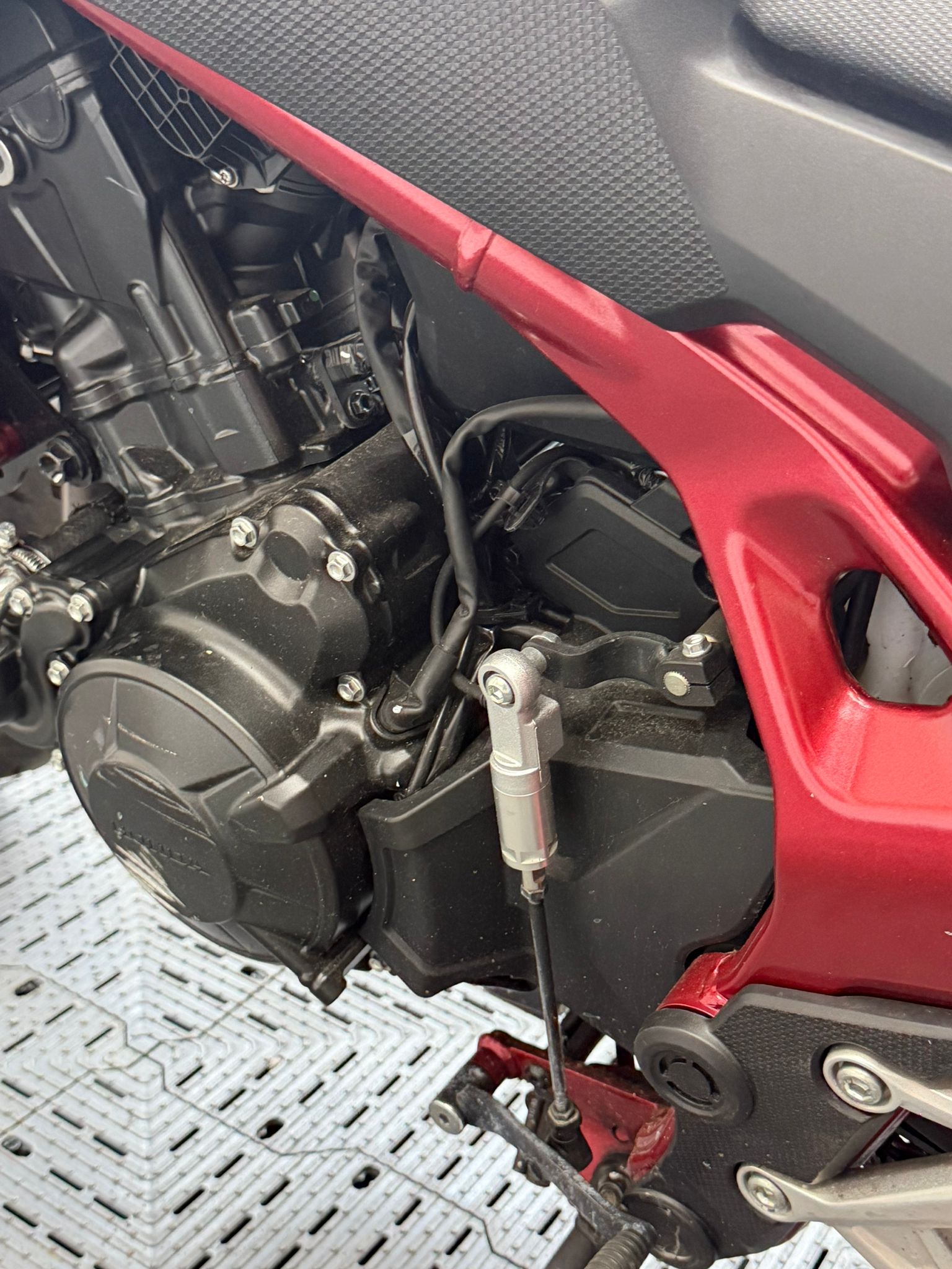 HONDA CB750 Hornet - Image 9